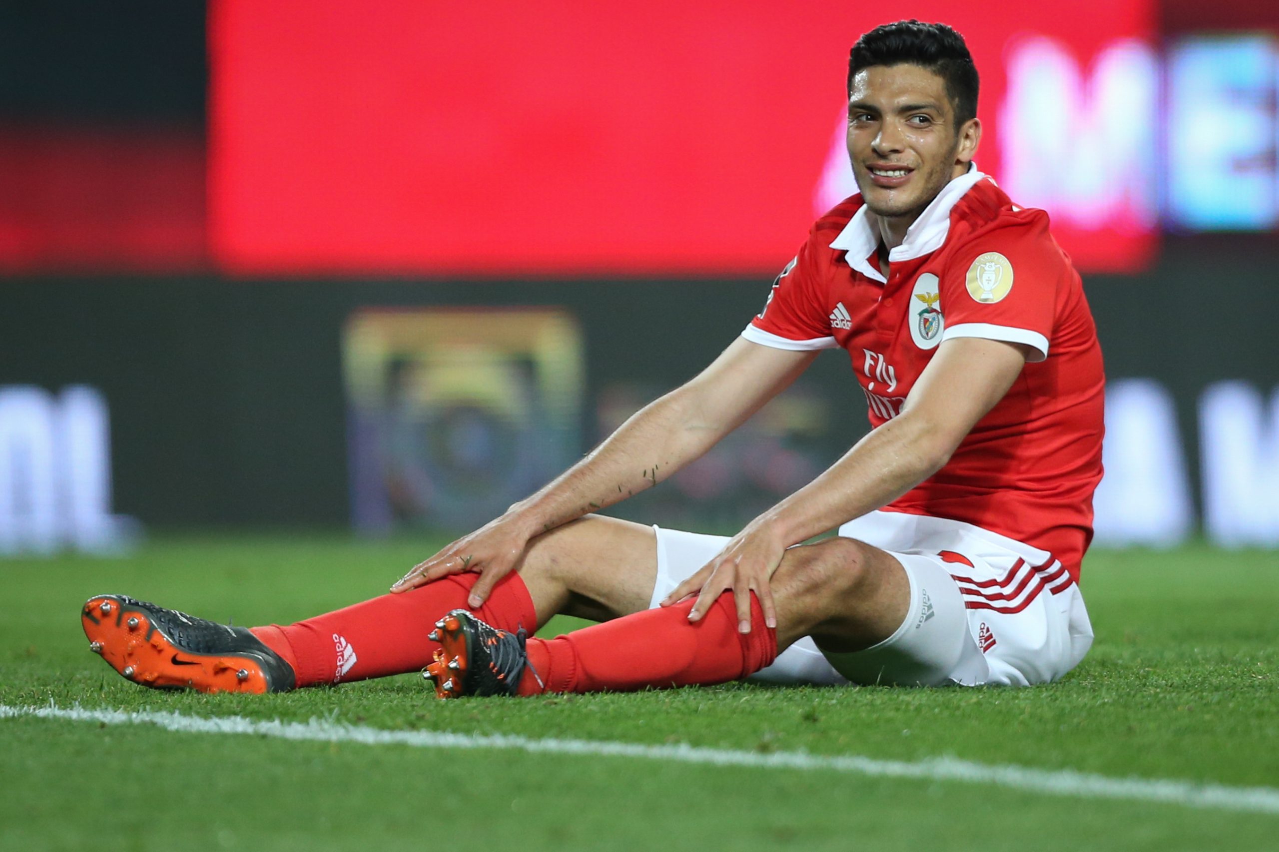 Jiménez entra no ‘top-10’ das vendas em Portugal e iguala ex-portista André Silva