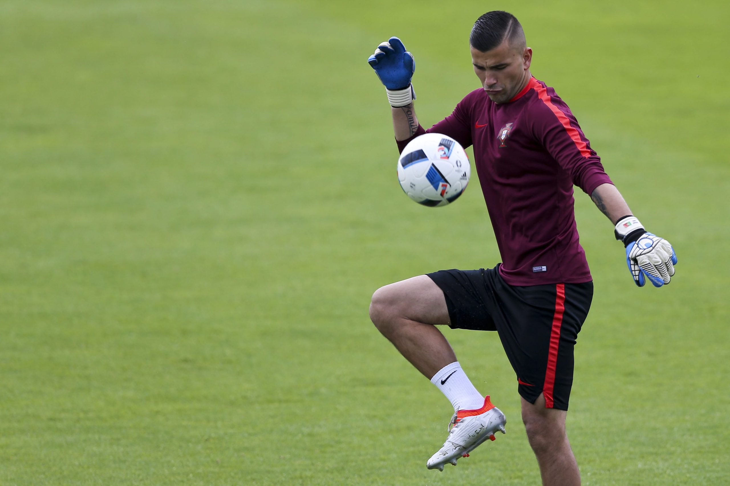 Seleção: Bruno Varela rende lesionado Anthony Lopes