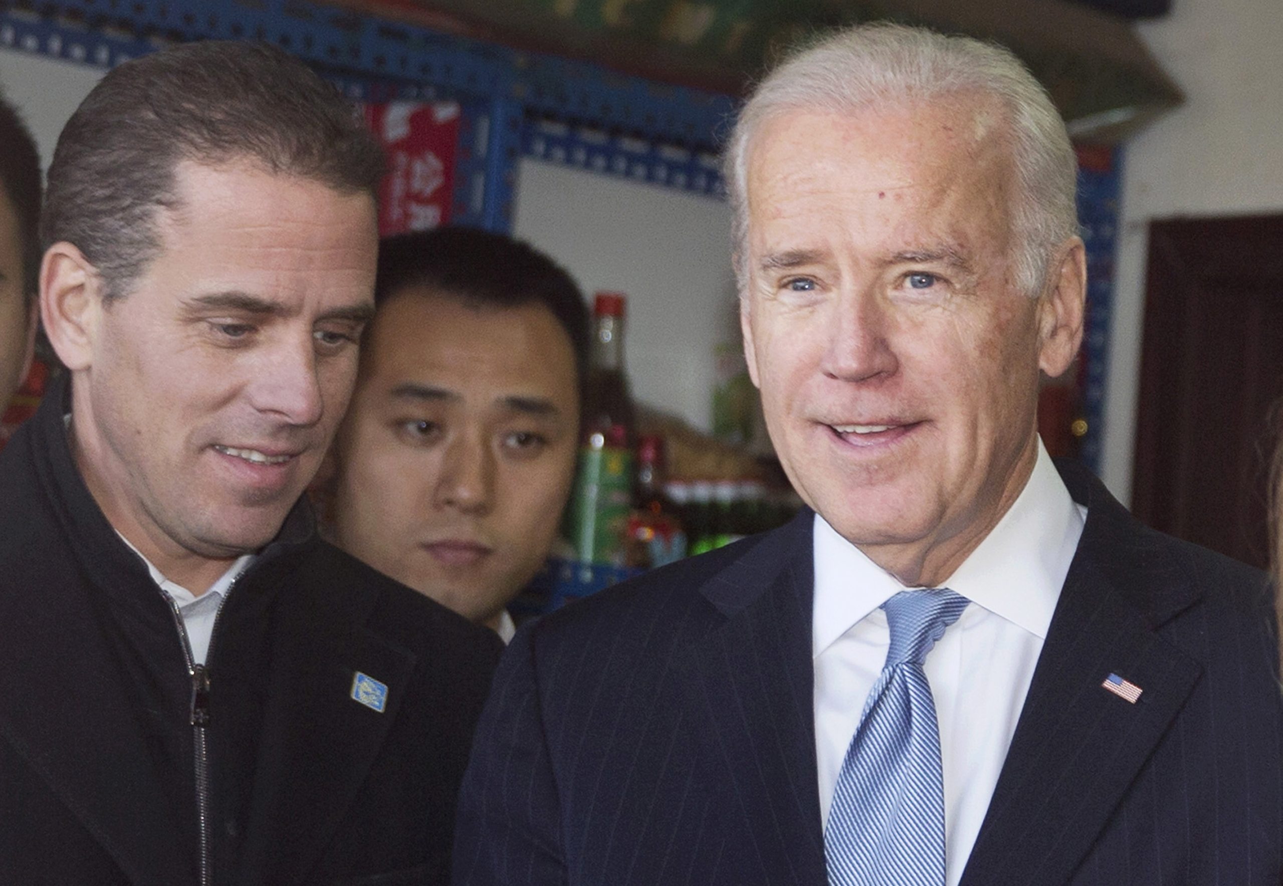 Hunter Biden, filho do presidente norte-americano, é acusado de porte ilegal de arma de fogo