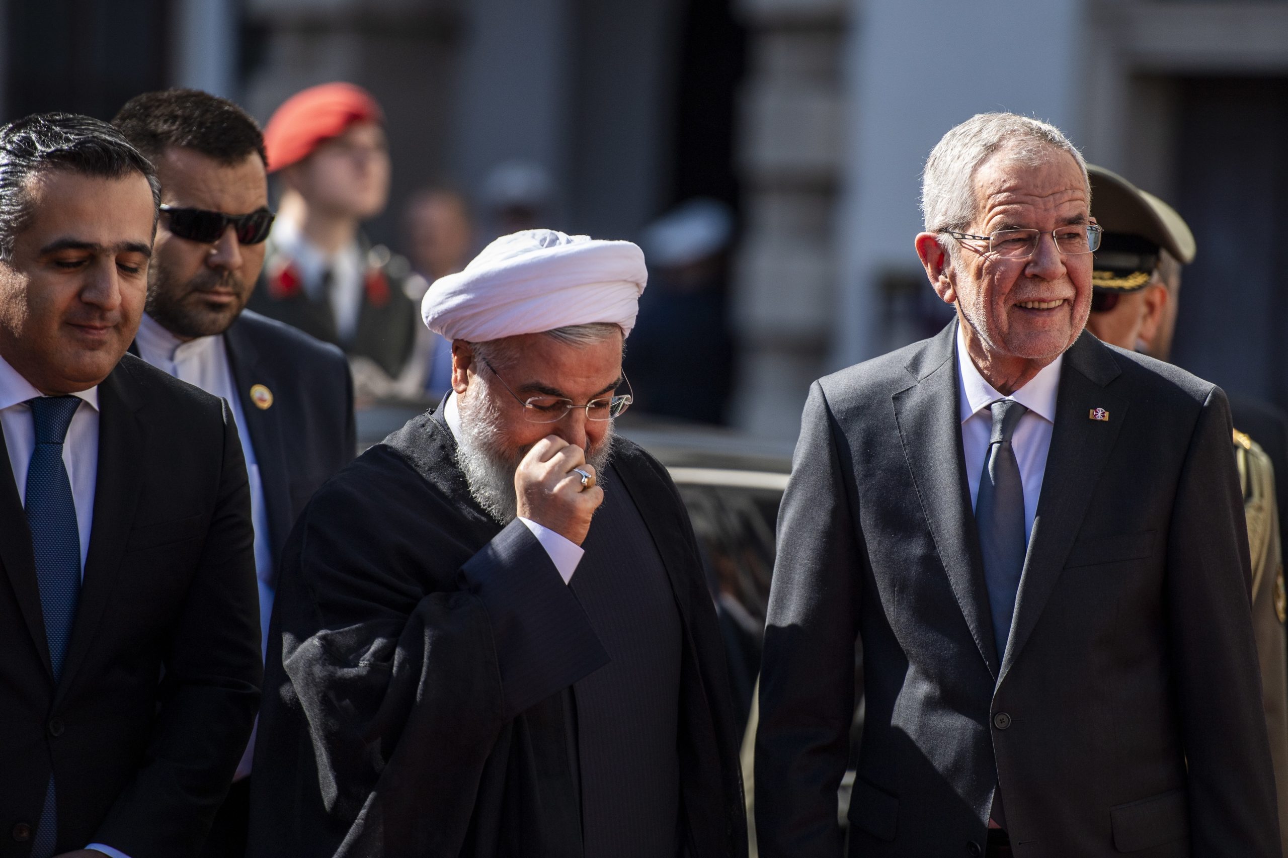 Irão. Rohani diz que Europa não cumpriu promessas para proteger acordo nuclear