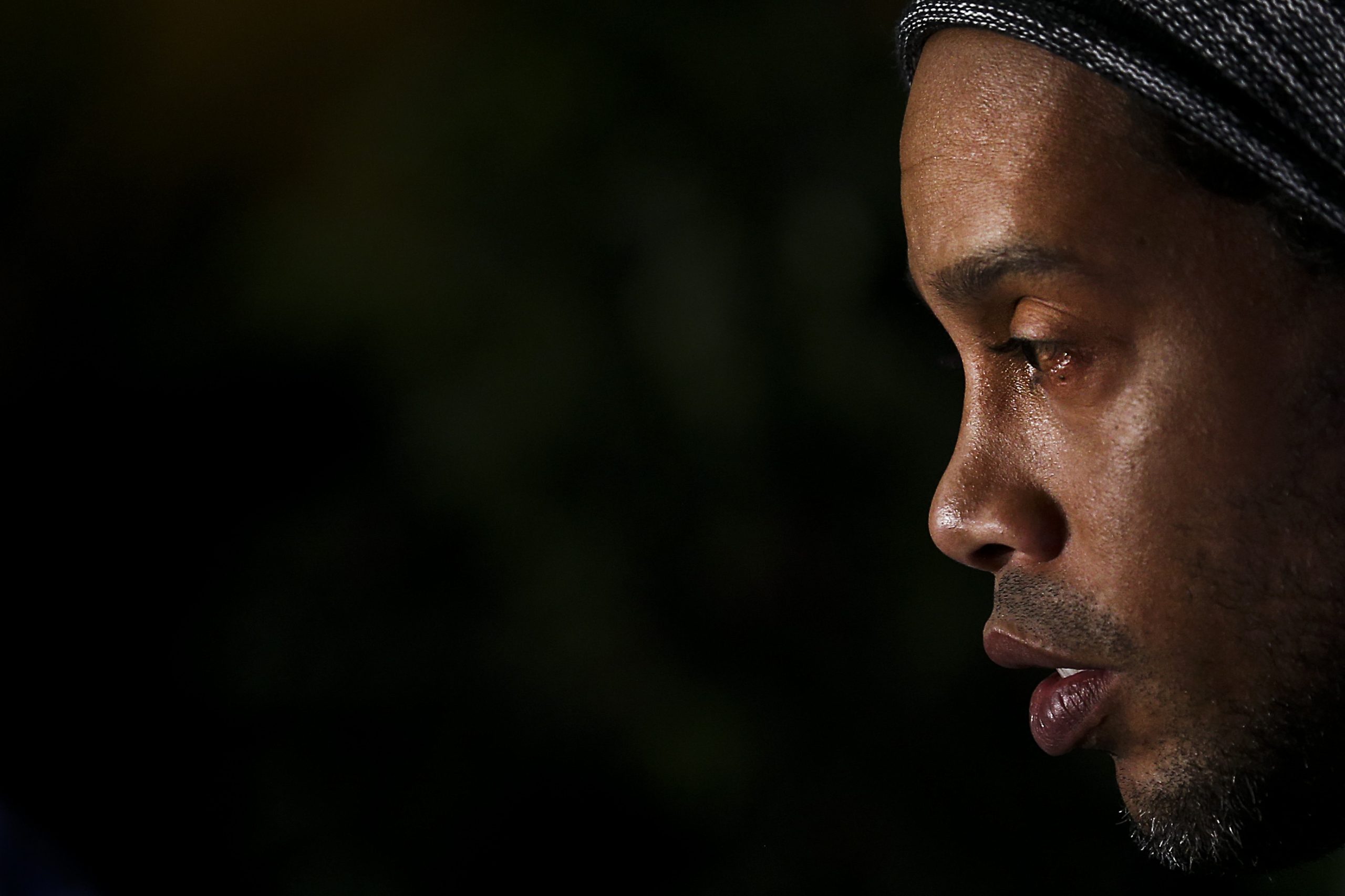Ronaldinho Gaúcho admite retirada definitiva do futebol