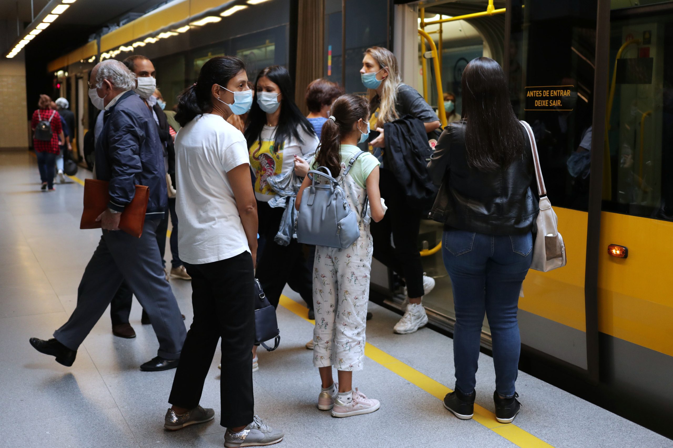 Transportes públicos perdem quase metade dos passageiros durante a pandemia