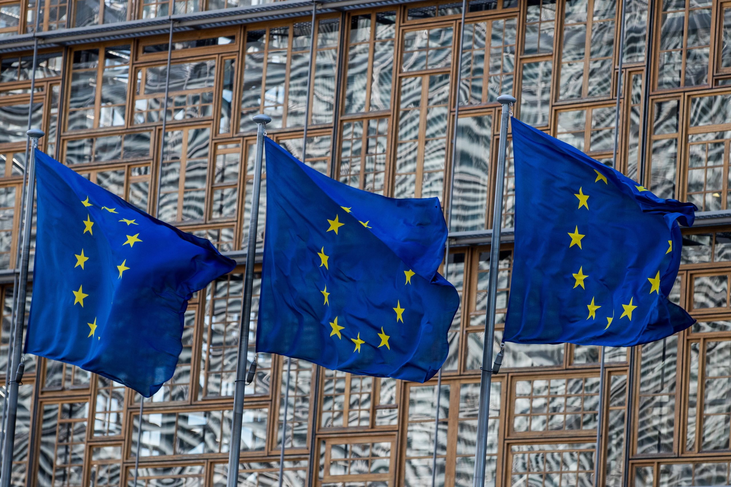 Parlamento Europeu aprova corte de 60% nas emissões de CO2 até 2030