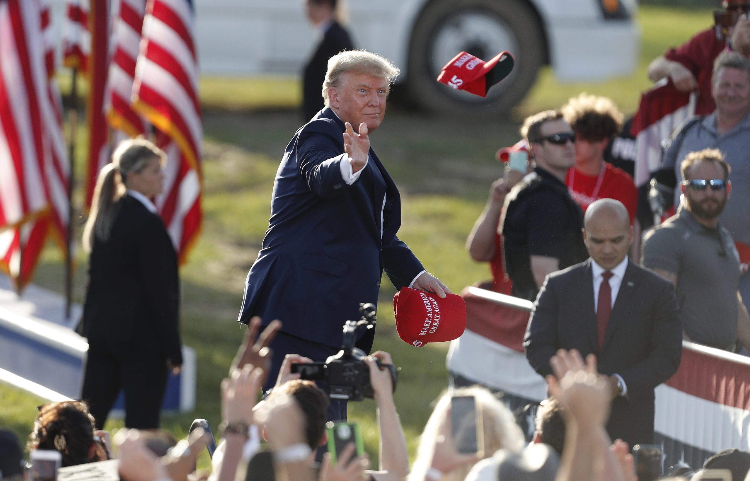 Invasão ao Capitólio foi “um dos maiores movimentos da história dos EUA”, diz Trump