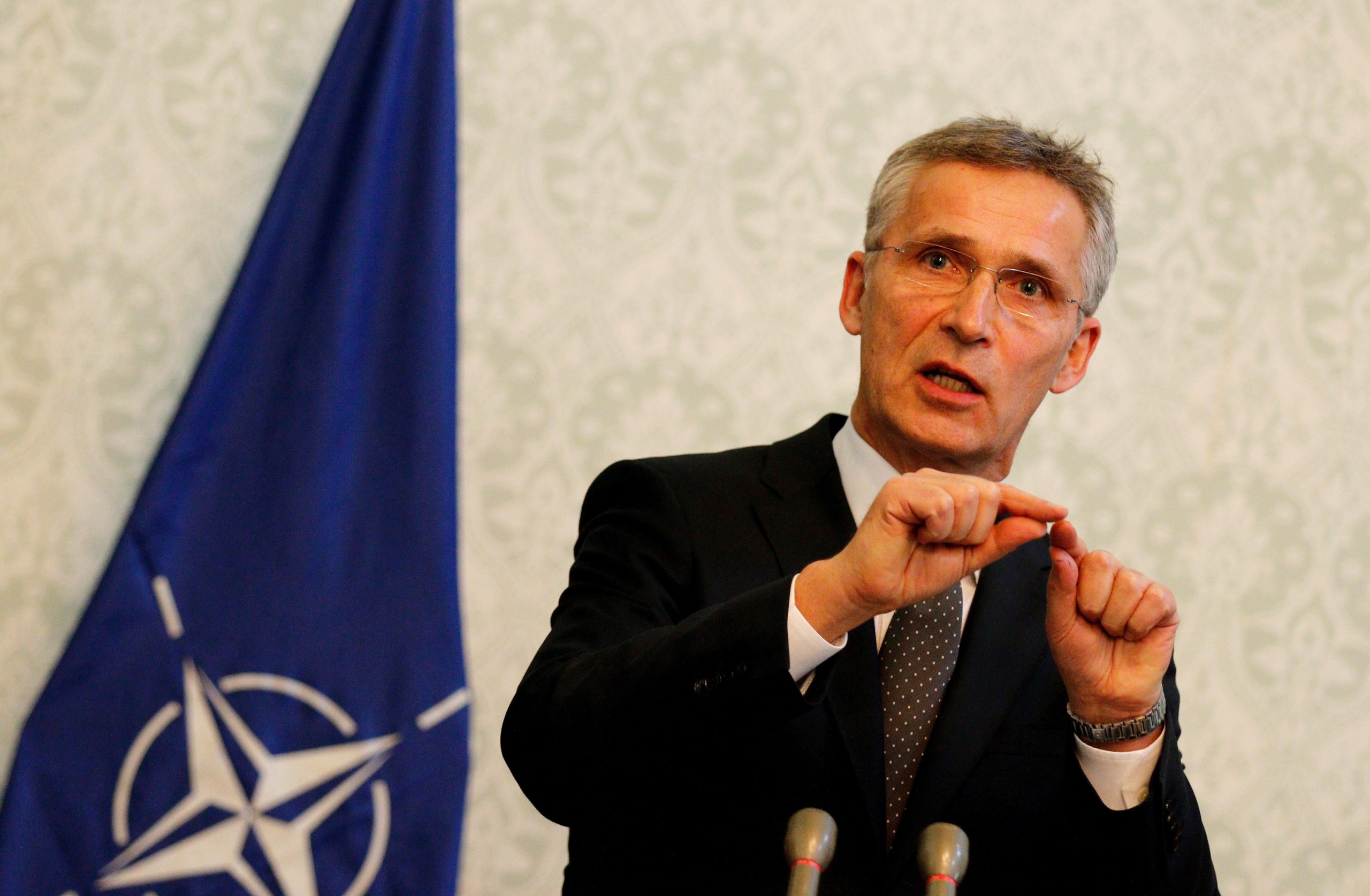 NATO apela à China para aderir a tratado de controlo de armas nucleares