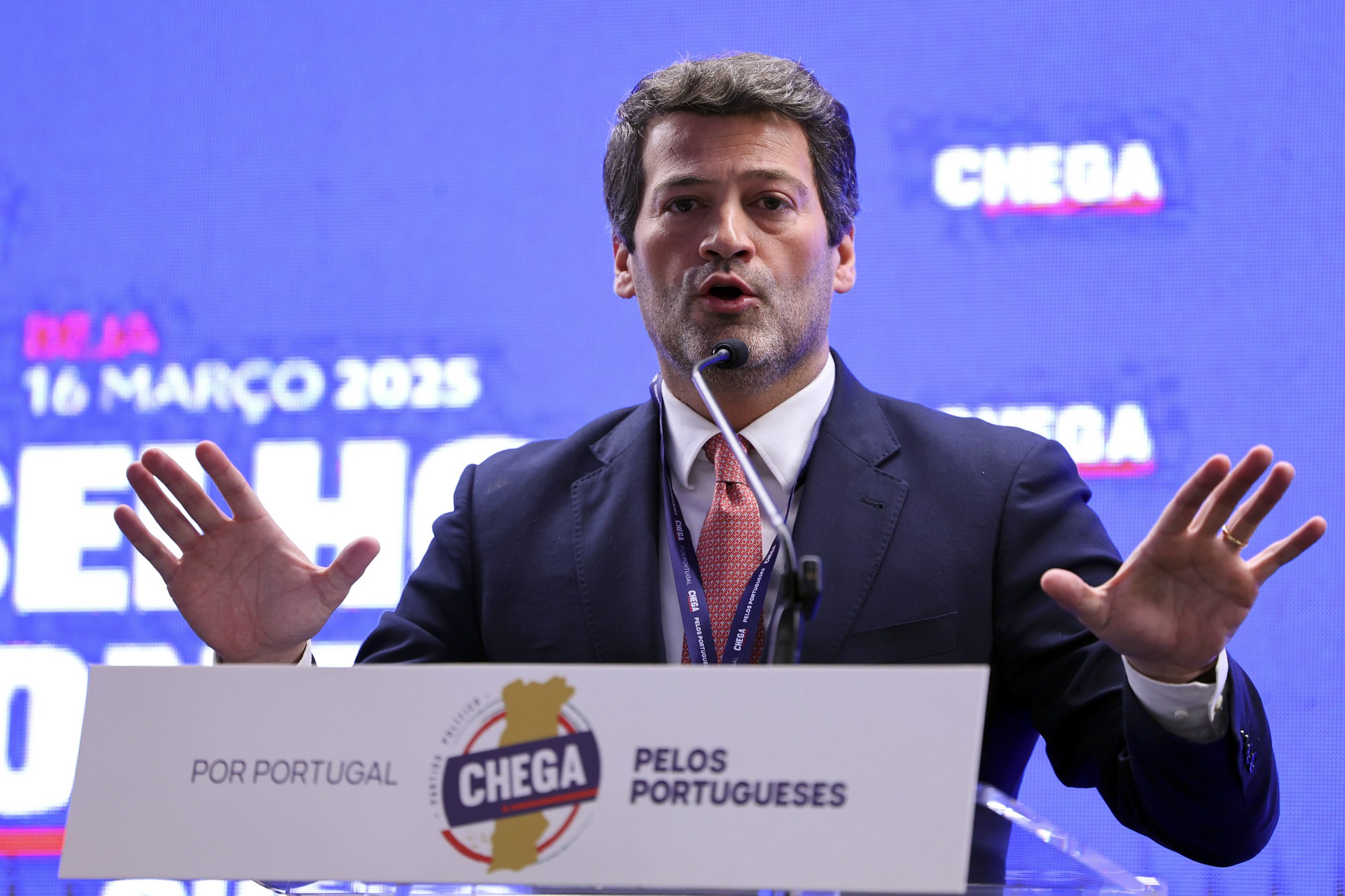 Ventura apela ao voto pela “saúde da democracia”