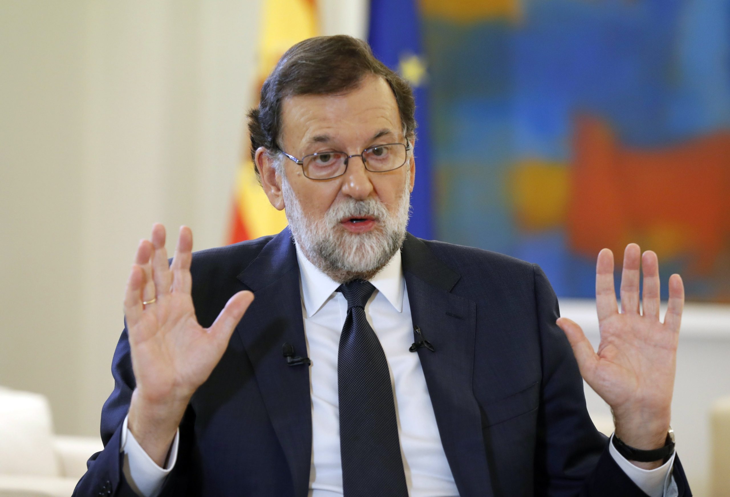 Rajoy exige a Puigdemont que esclareça se declarou independência