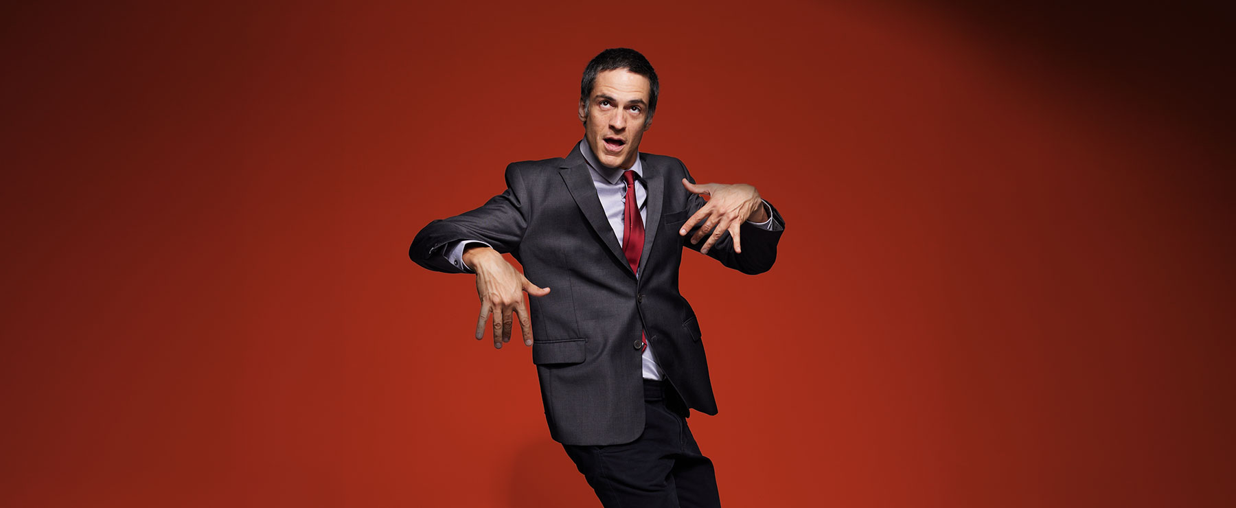 “O Figurante” estreia em Portugal em 2026 com Mateus Solano no Teatro Maria Matos e no Sá da Bandeira
