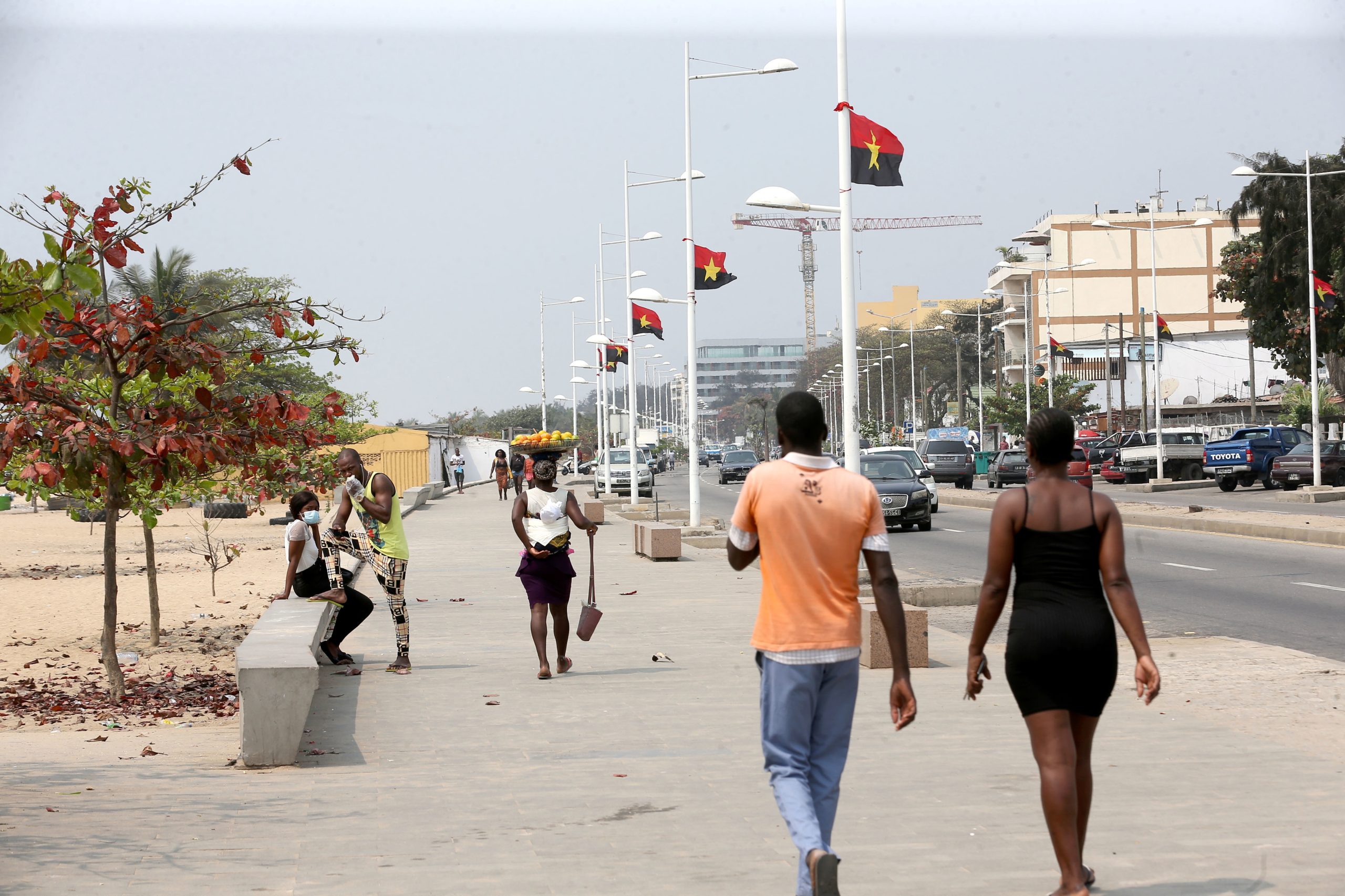Pandemia “destruiu” metade dos empregos criados em cinco anos em Angola