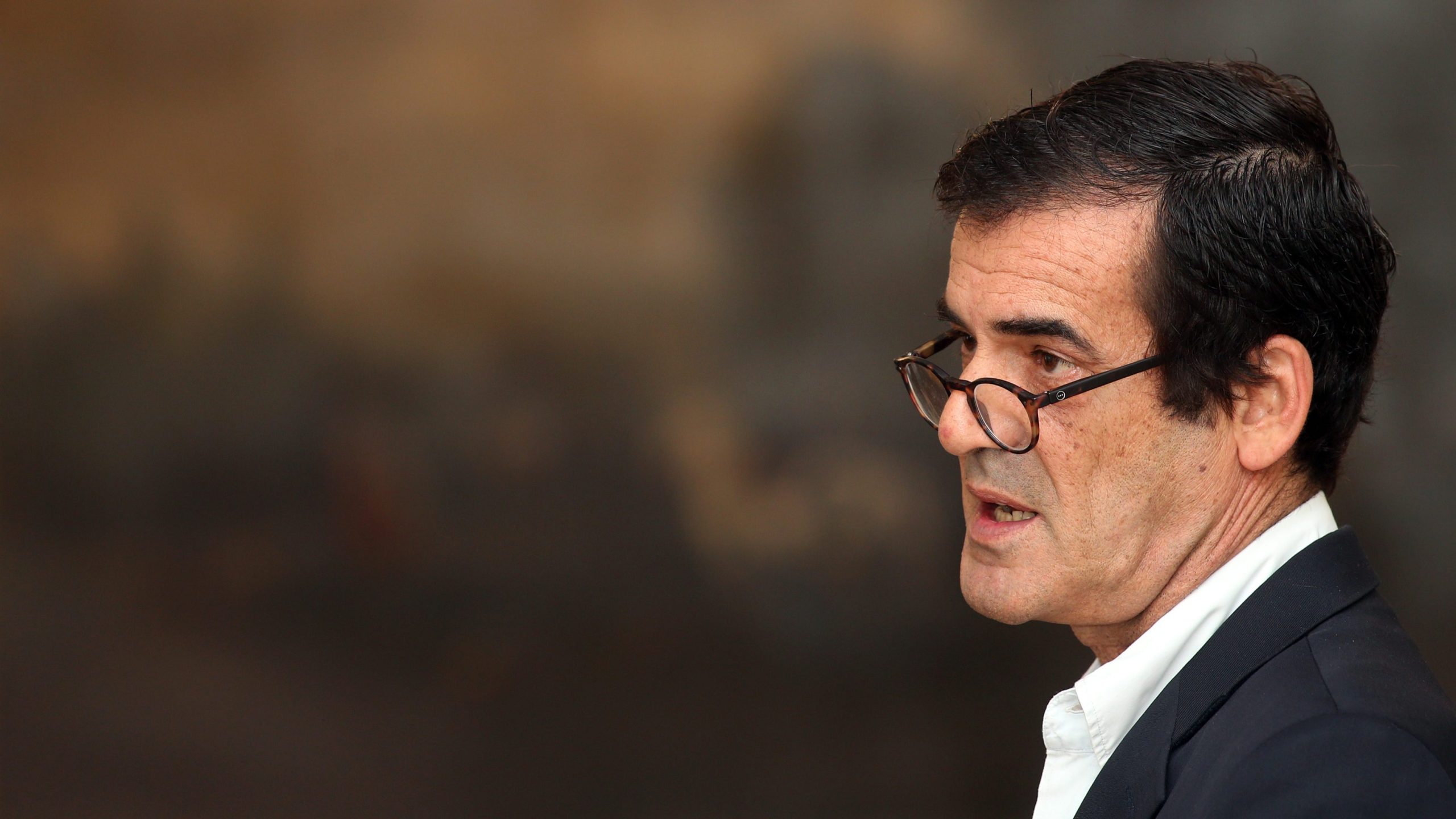 Rui Moreira: Fui informado pelo ministro da Saúde do convite ao Porto