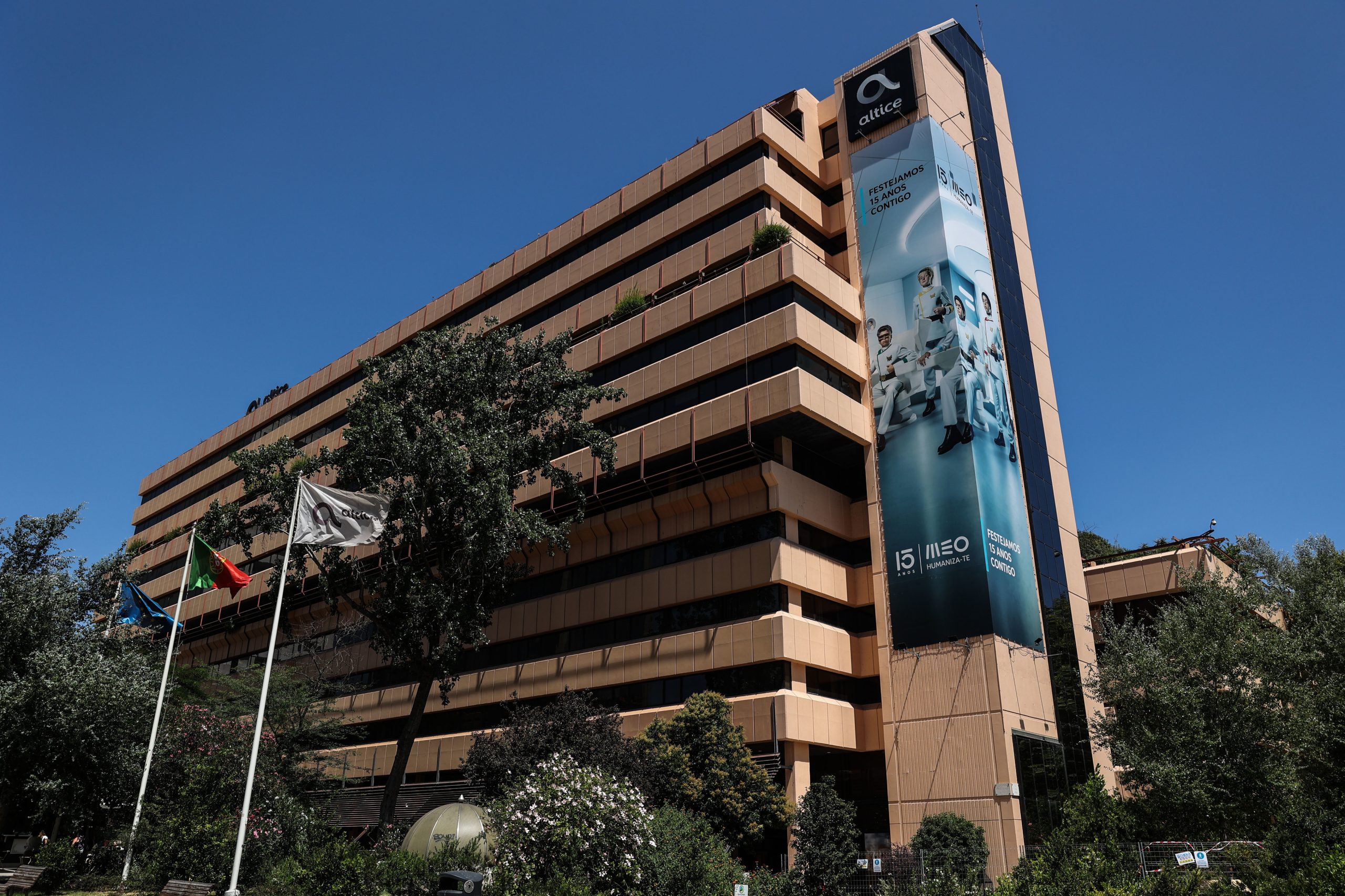 Comissão de Trabalhadores da MEO quer saber razões e consequências para trabalhadores suspensos de funções