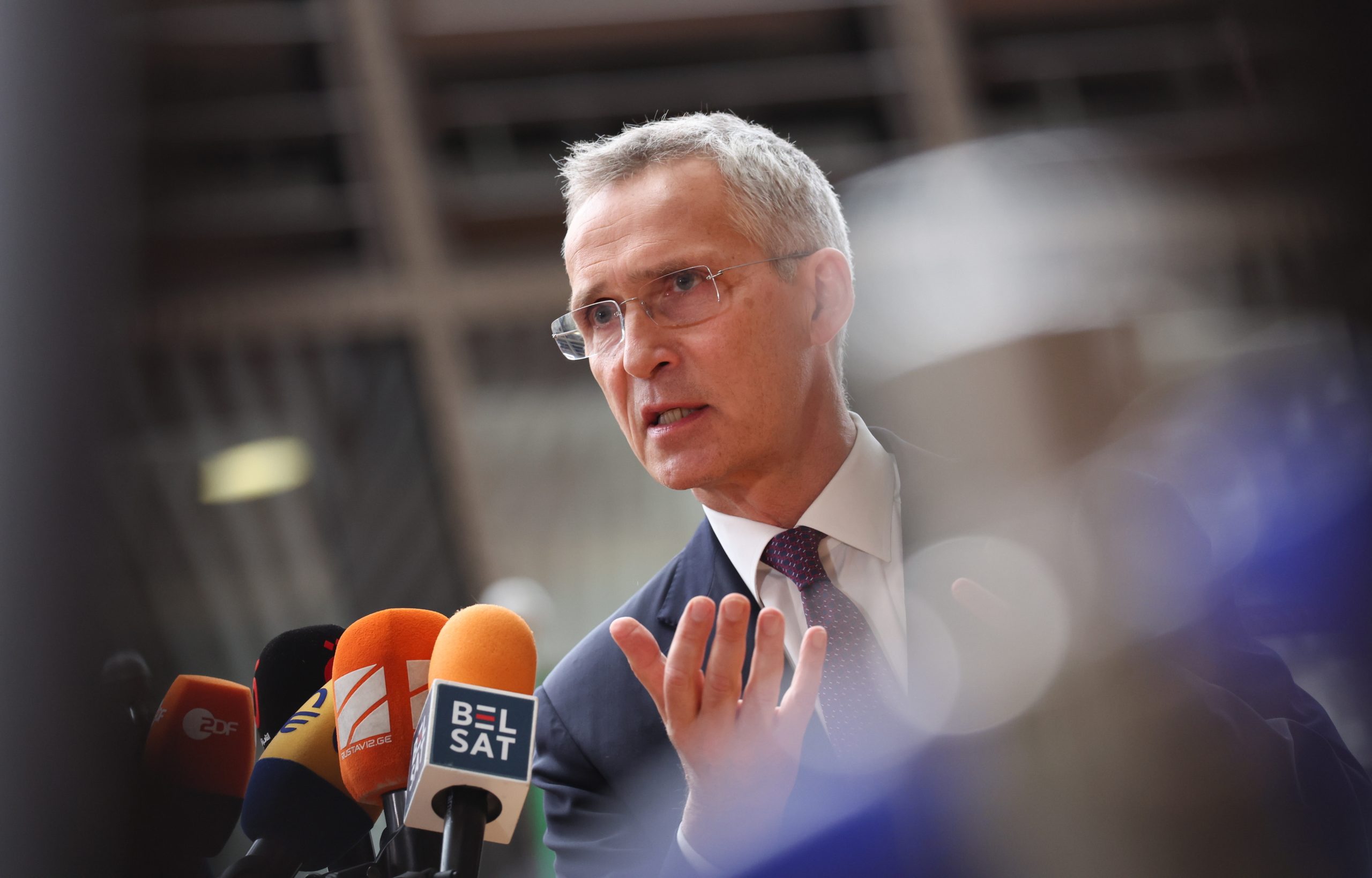 Se Trump voltar a ser Presidente, a NATO deve continuar a demonstrar que fortalece os EUA. Stoltenberg prepara fim de mandato