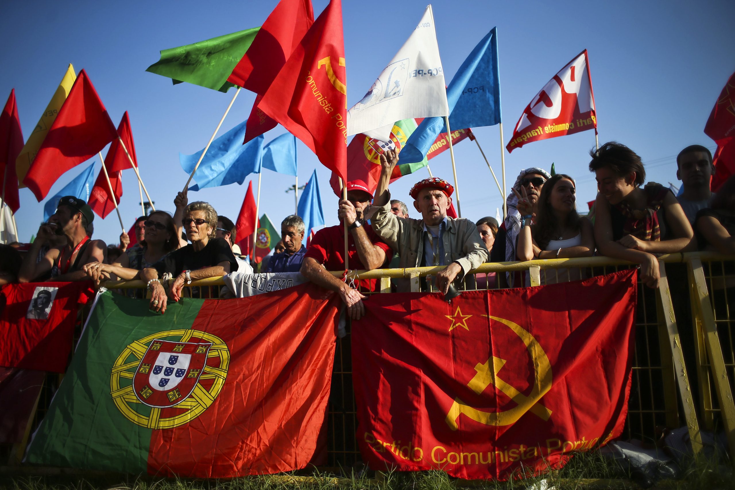 PCP repudia retirada de pendões do “Avante!” em Mafra