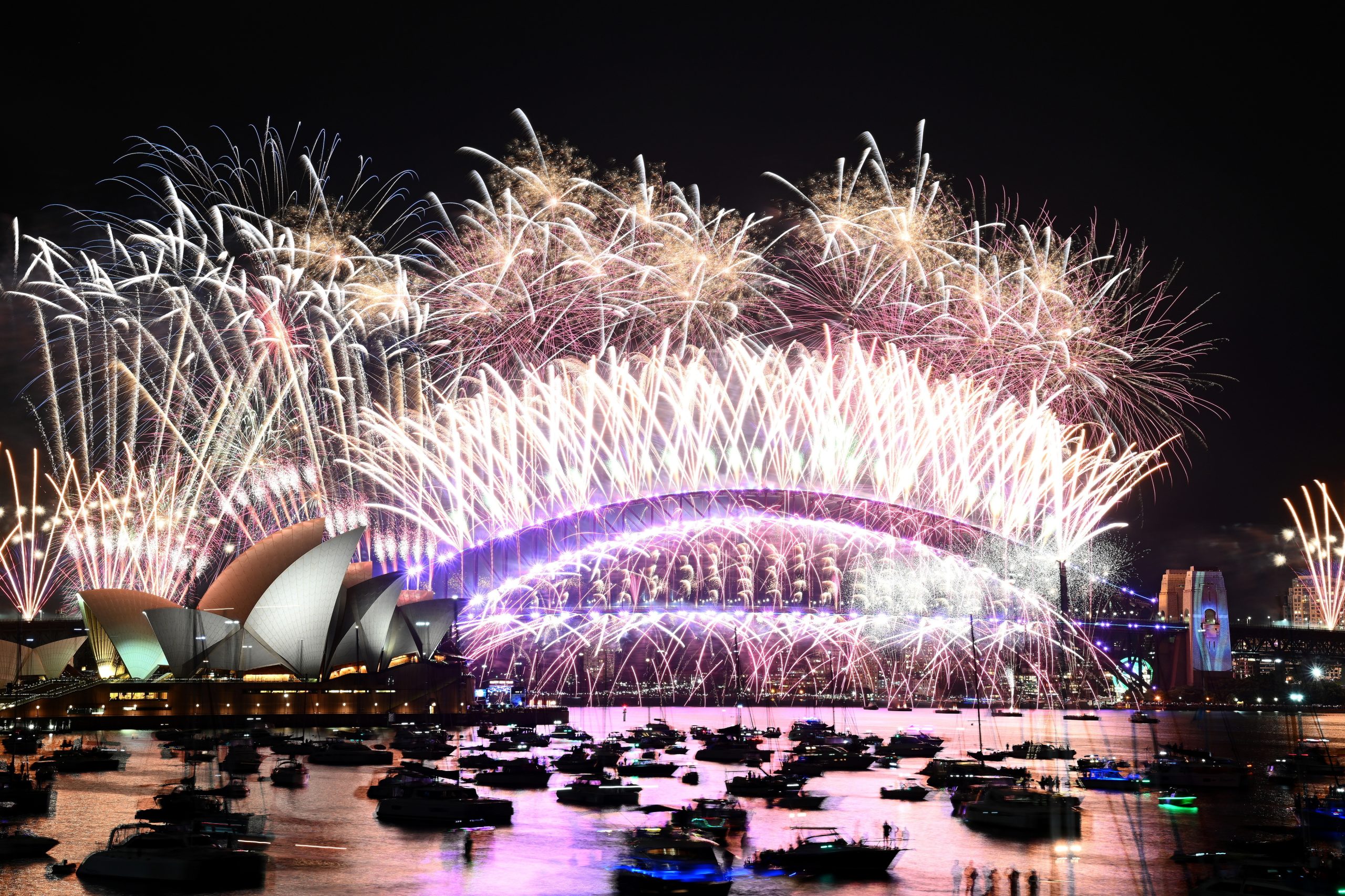 “Feliz 2024”. Sydney e Auckland foram as primeiras cidades a celebrar o Ano Novo