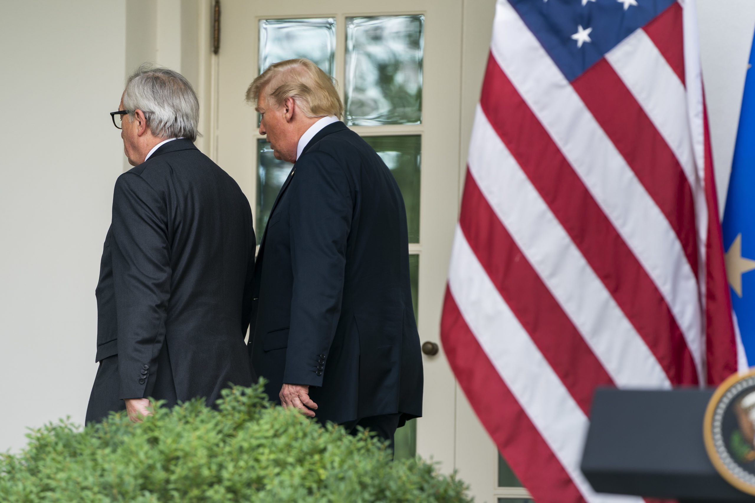 Juncker harmonizou com líderes europeus posição da União Europeia na negociação com EUA