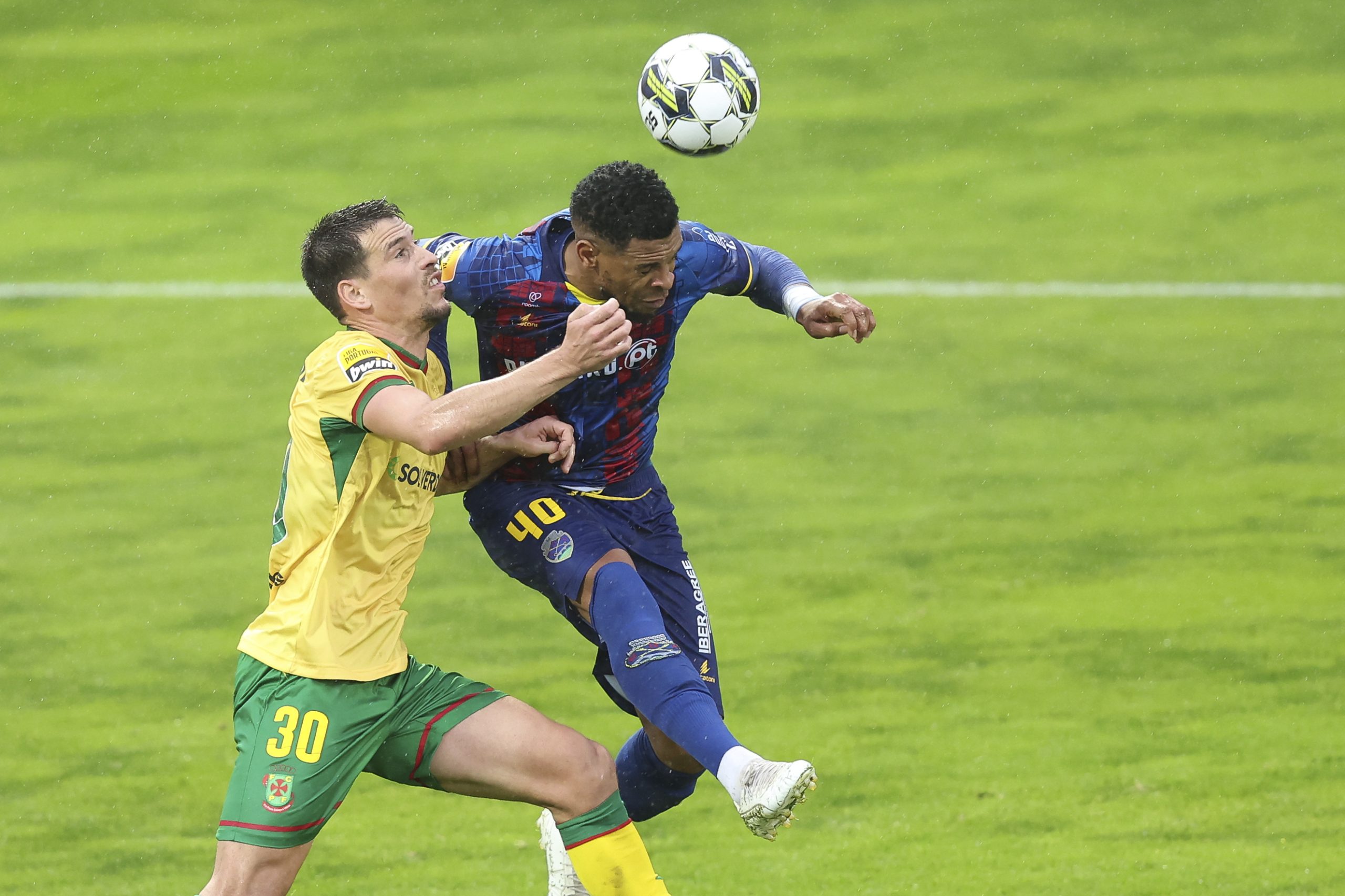 Outra vez com César Peixoto como treinador, Paços de Ferreira empata com Desportivo de Chaves e agudiza crise de resultados
