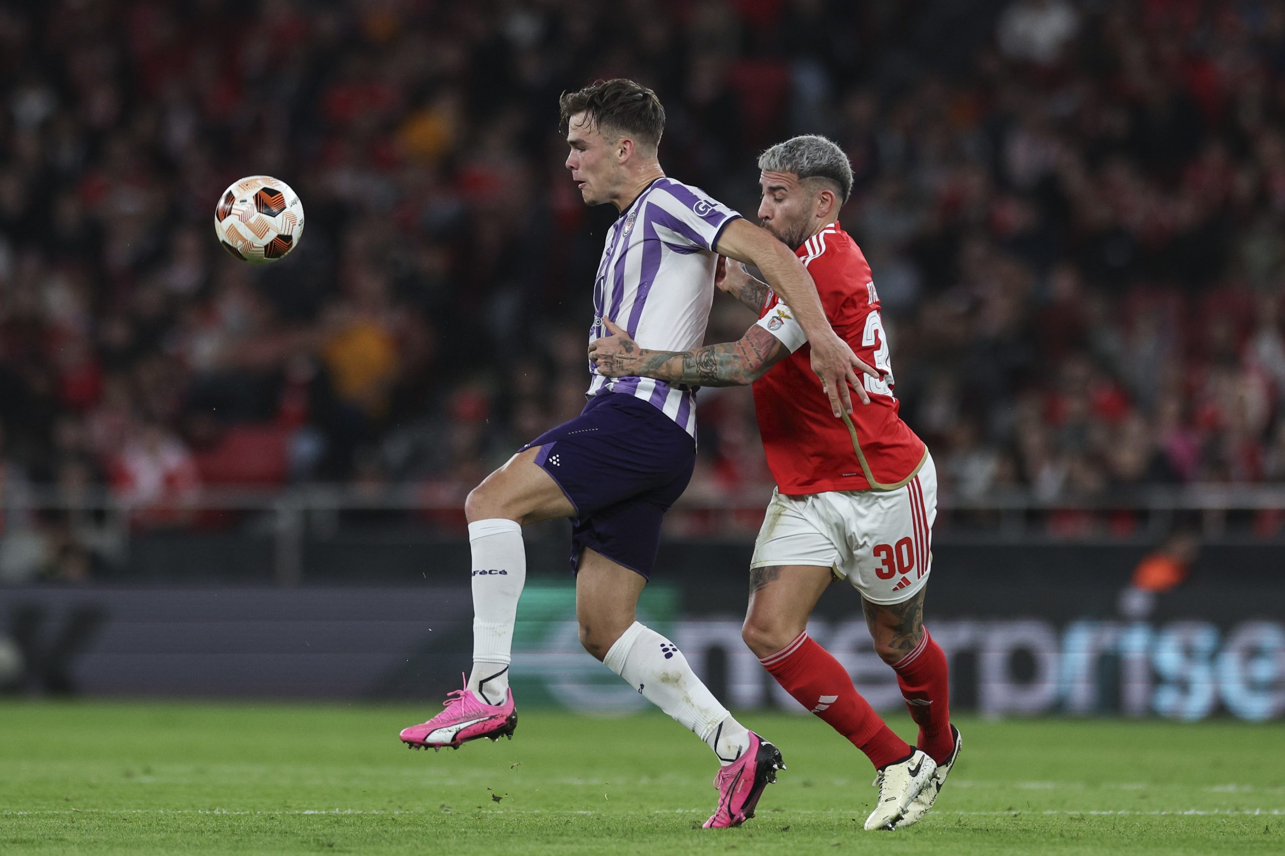 Benfica vence em casa o Toulouse na corrida aos ‘oitavos’ da Liga Europa