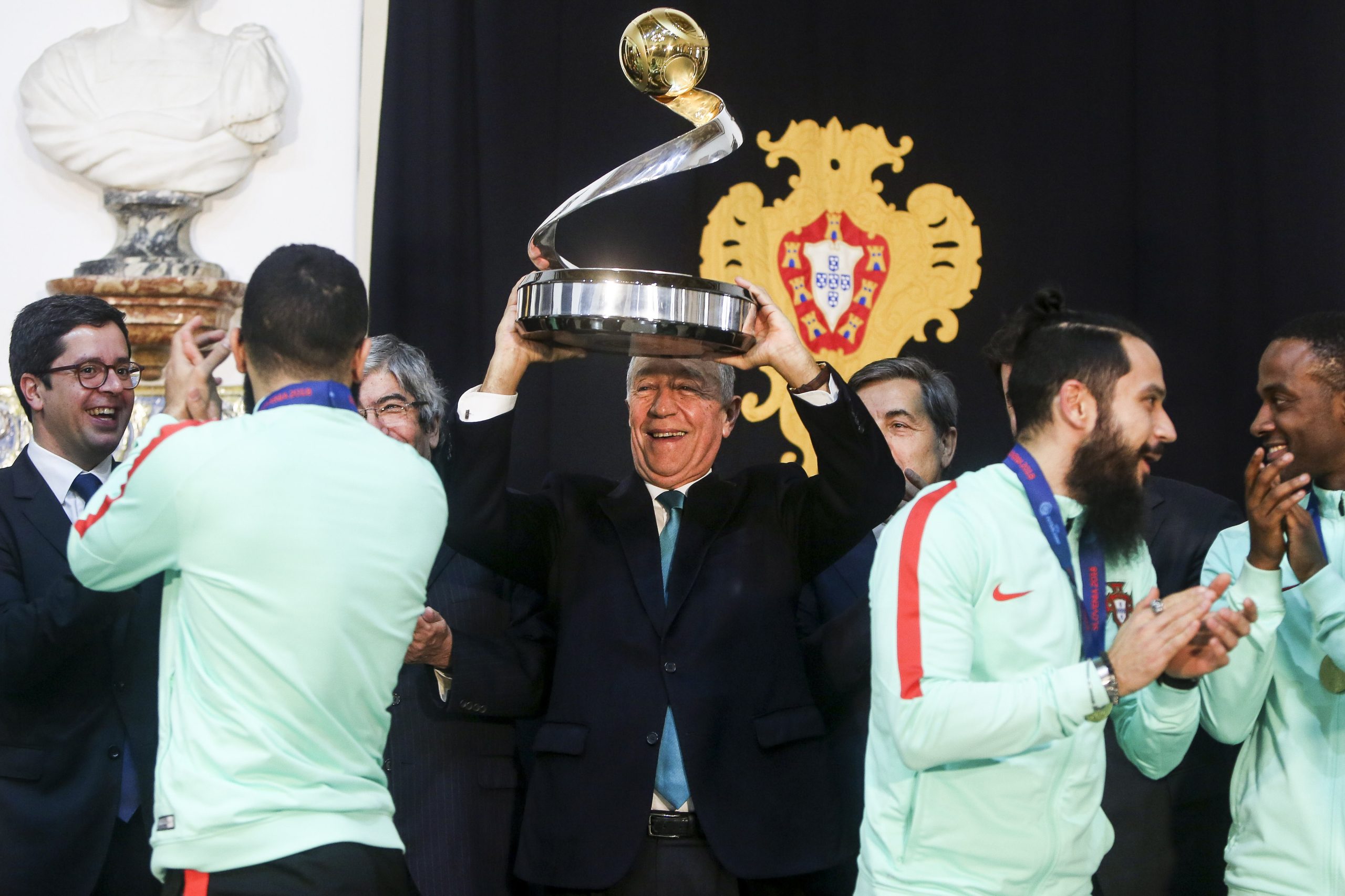 Marcelo exalta “rigor no trabalho” dos “geniais” do futsal português