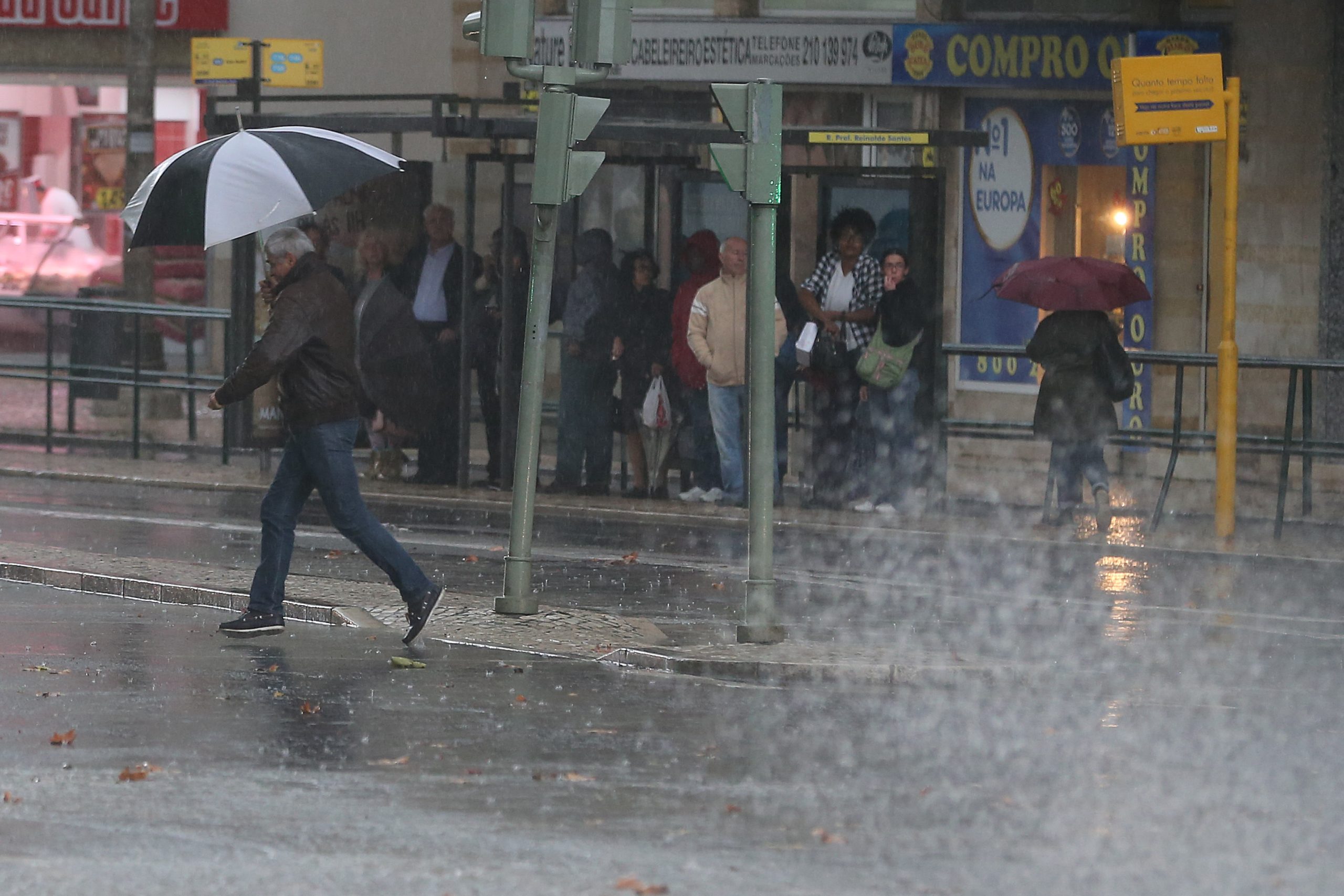 Frio, trovoada e granizo. Está a chegar a depressão “Garoe”
