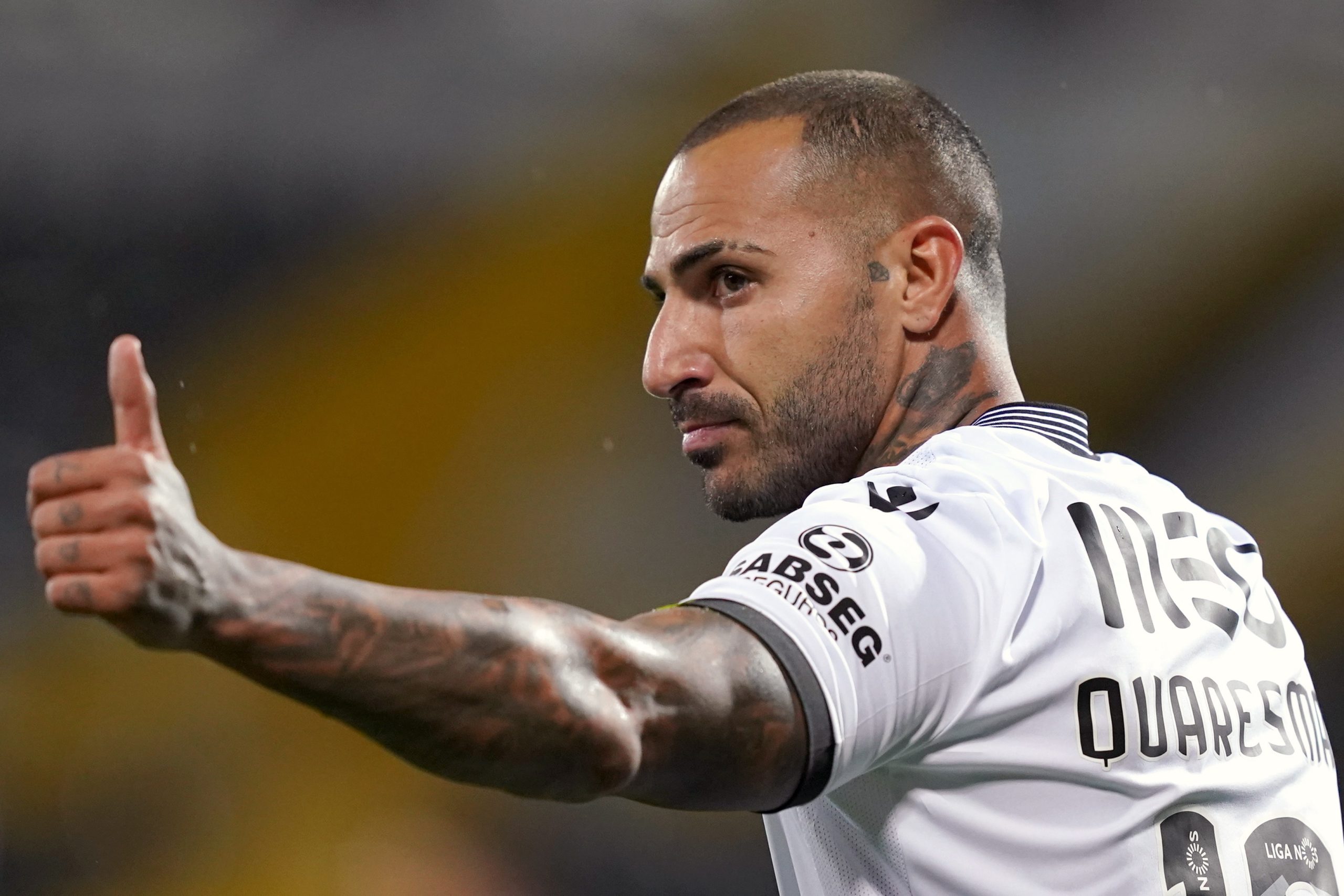 “Quando percebi que só tinha um defesa, ataquei-o”. Quaresma espera que golo ao Santa Clara seja o “primeiro de muitos” no Vitória