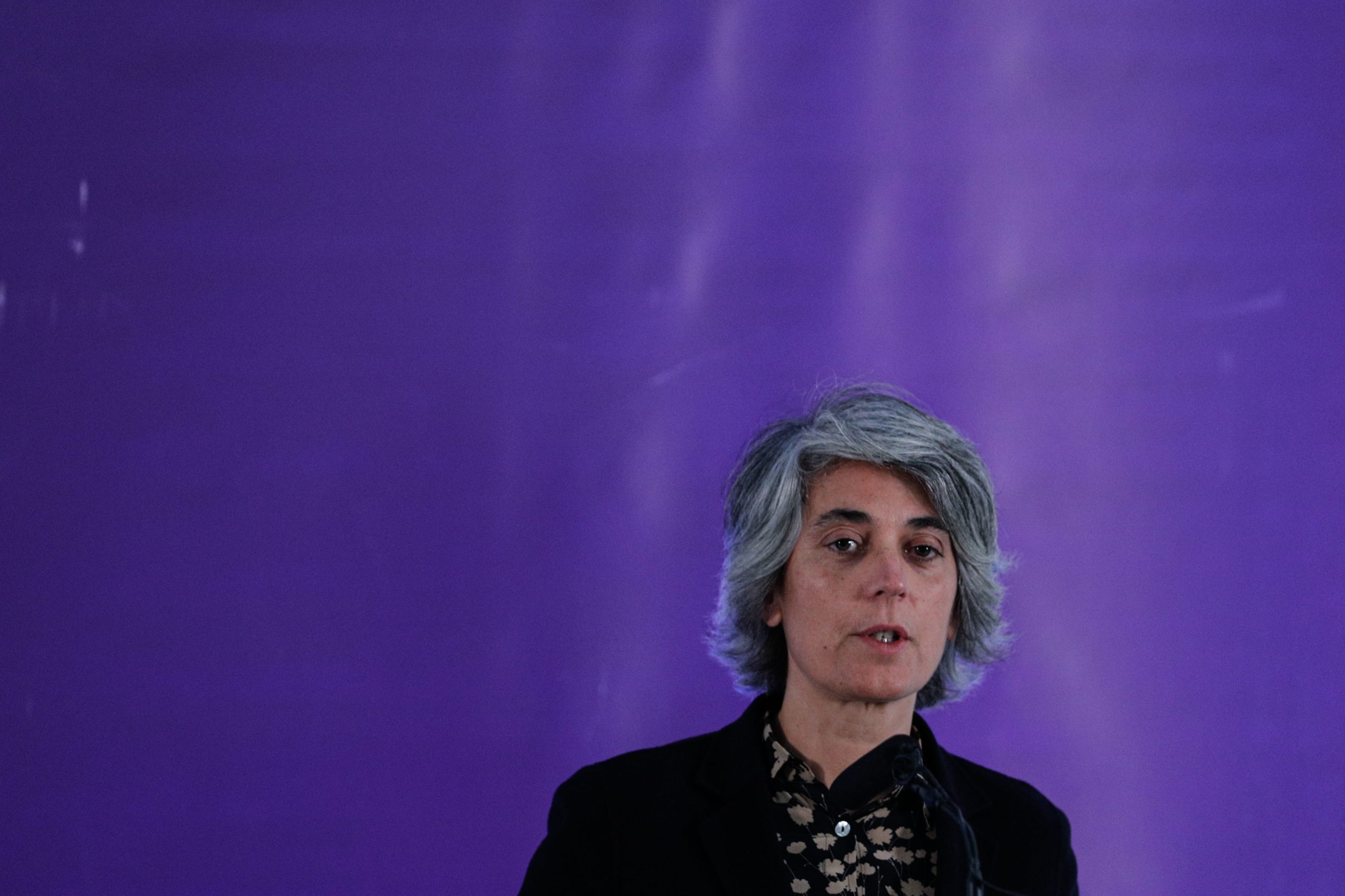 Covid-19: Livrarias podem estar abertas se venderem “à porta, no postigo”