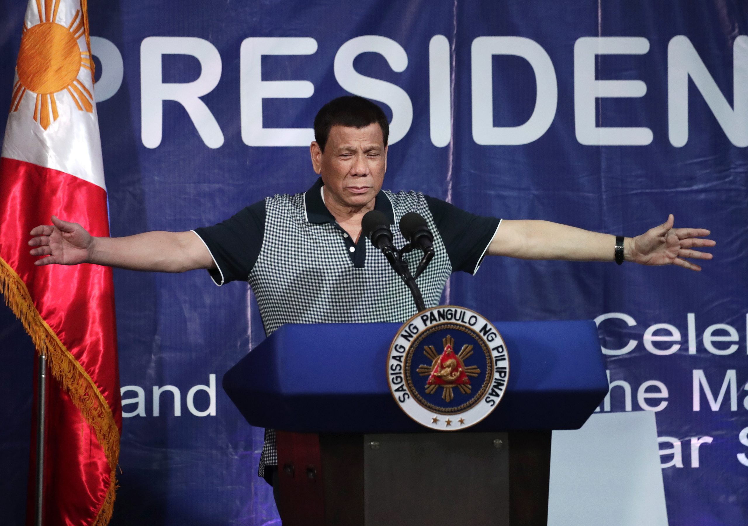 Filipinas: Duterte diz-se disposto a dialogar com grupo extremista Abu Sayyaf