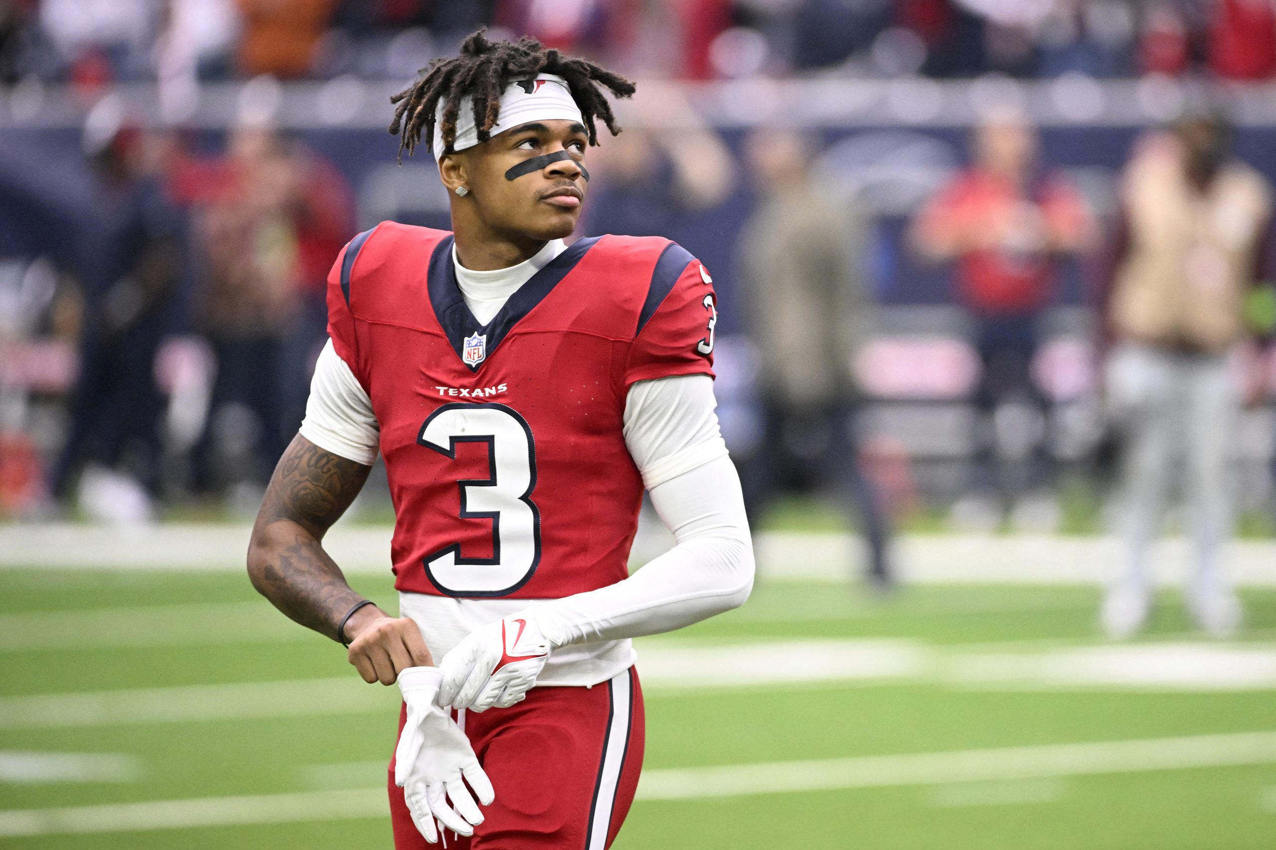 Jogador da NFL fica ferido durante tiroteio nos EUA