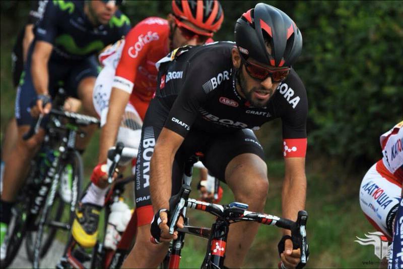 Três ciclistas portugueses em estreia espreitam vitórias em etapas do Giro