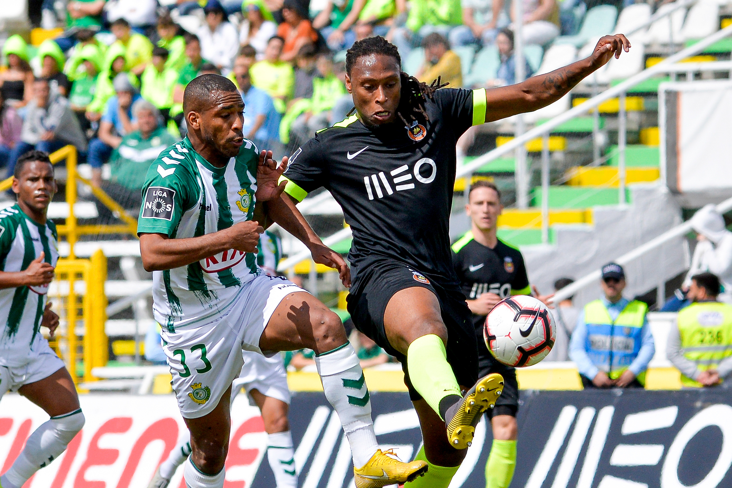 Defesa português Rúben Semedo reforça gregos do Olympiacos