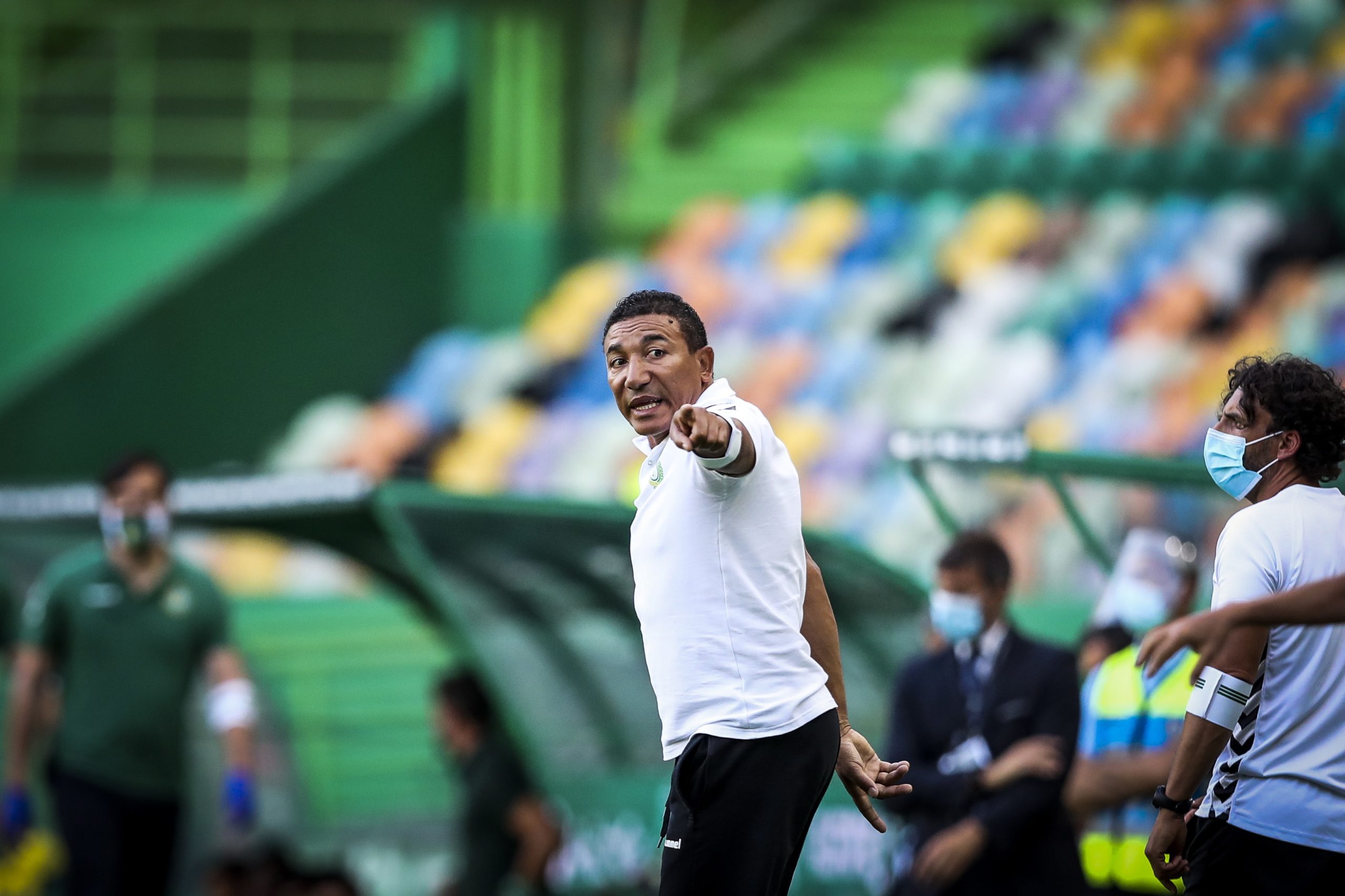 Treinador do Vitória de Setúbal só pensa em vencer jogo decisivo com Belenenses SAD