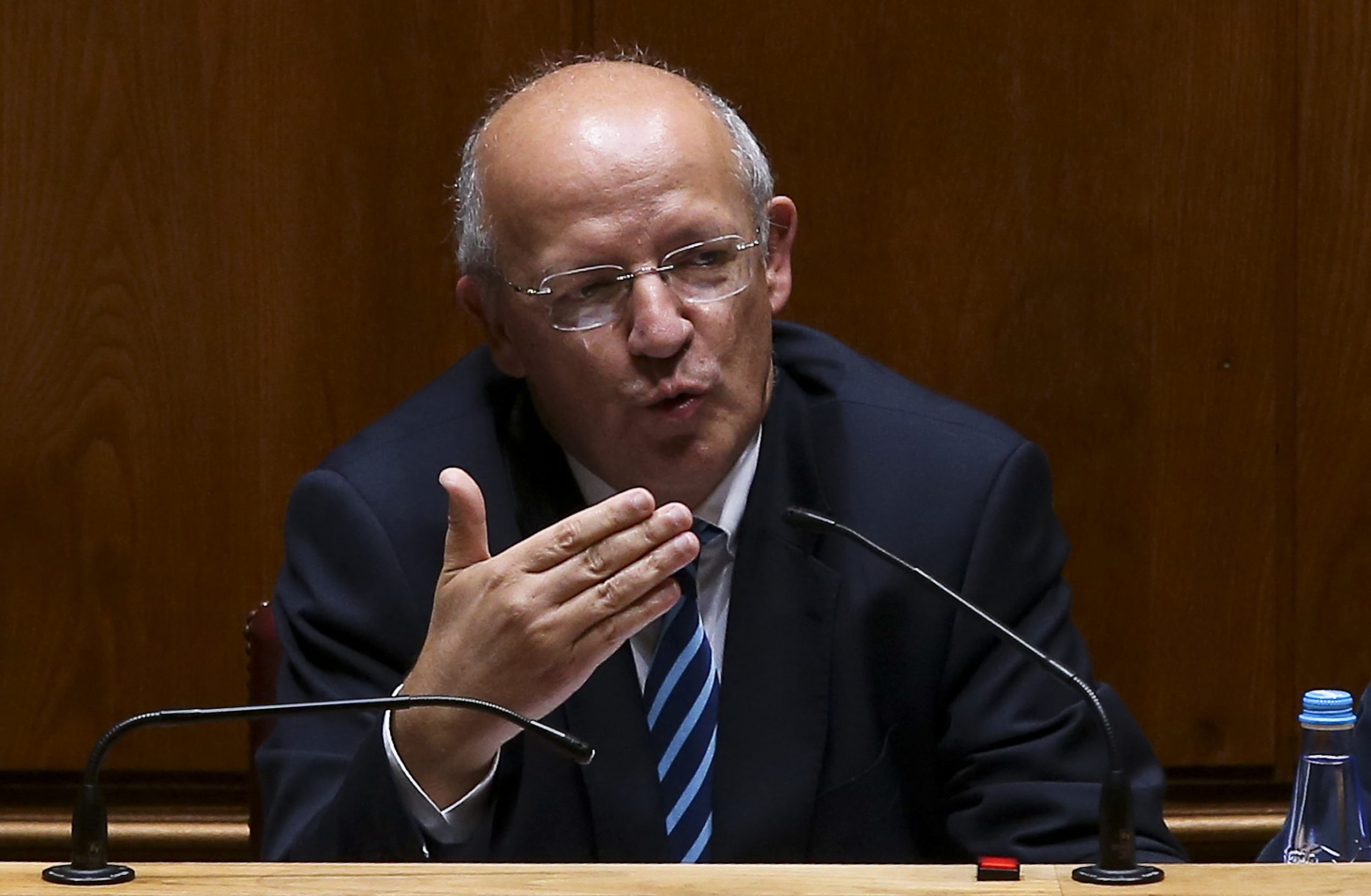Valores europeus não incluem “lógicas de deportação em massa”, lembra Augusto Santos Silva em Bruxelas