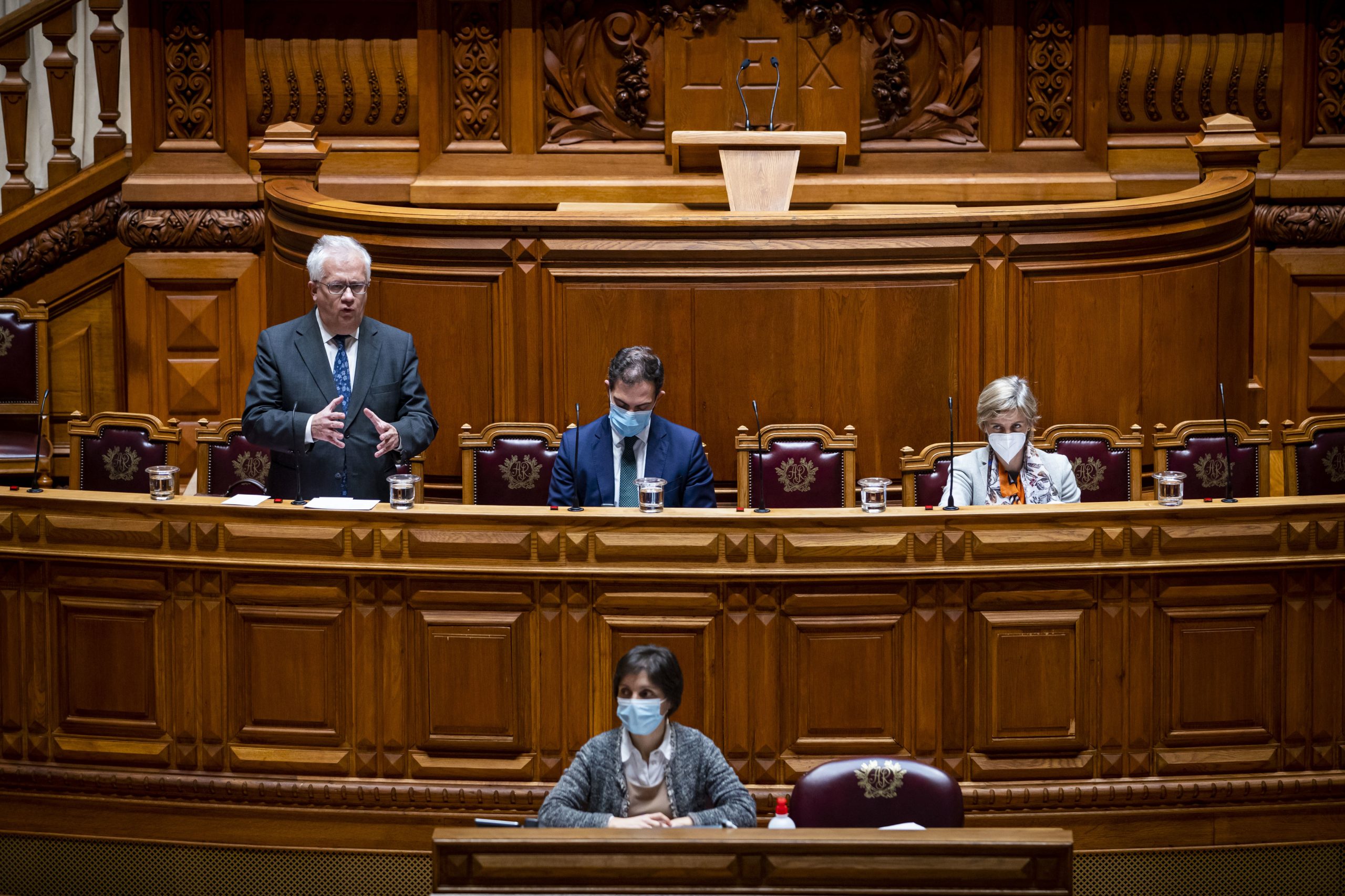 Parlamento votou. Está aprovada mais uma renovação do estado de emergência
