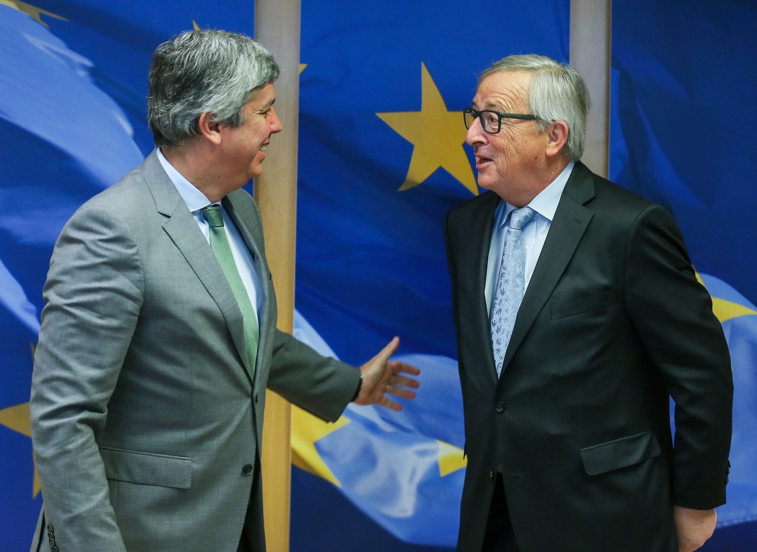 Juncker e Centeno encontram-se em 06 de novembro para falar da reforma do euro