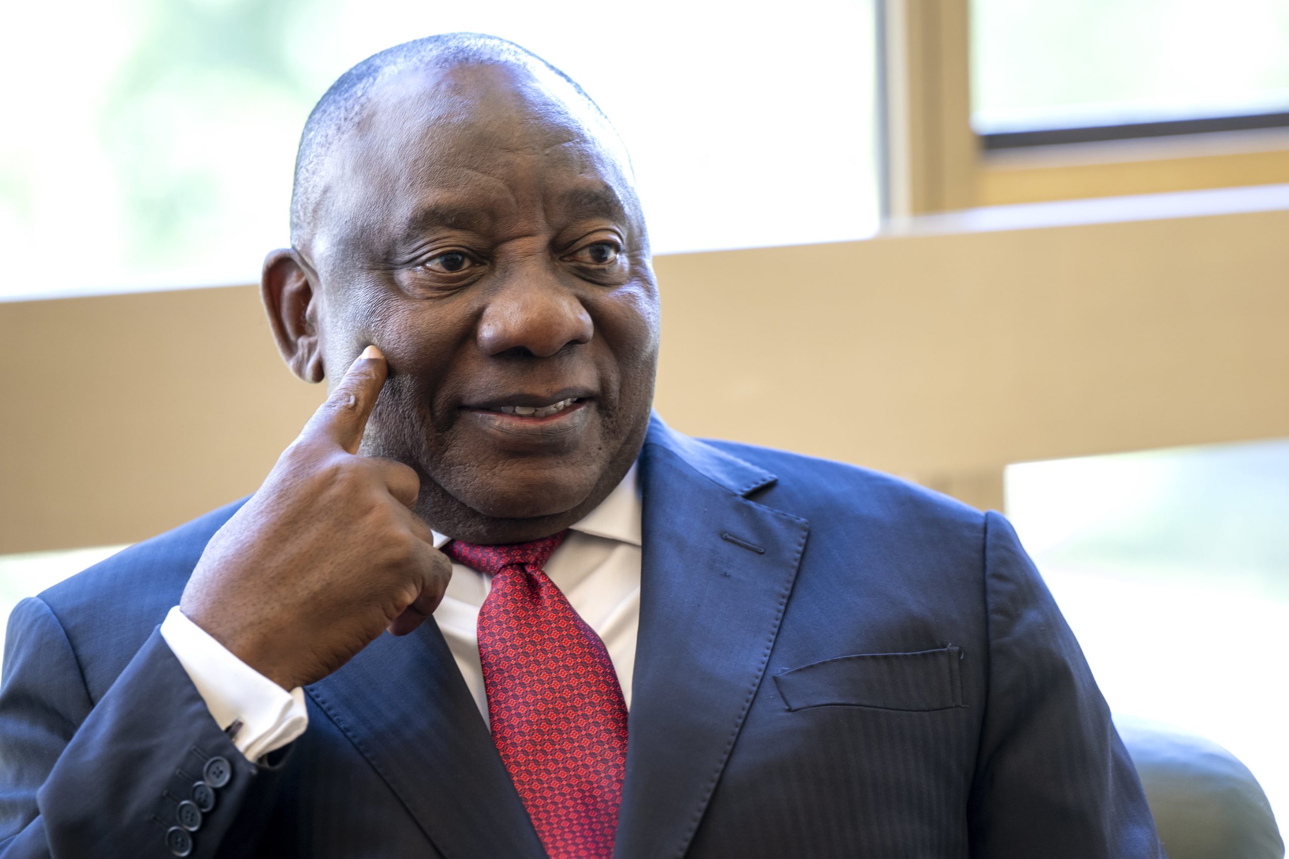 Presidente da África do Sul visita Kiev para falar de paz