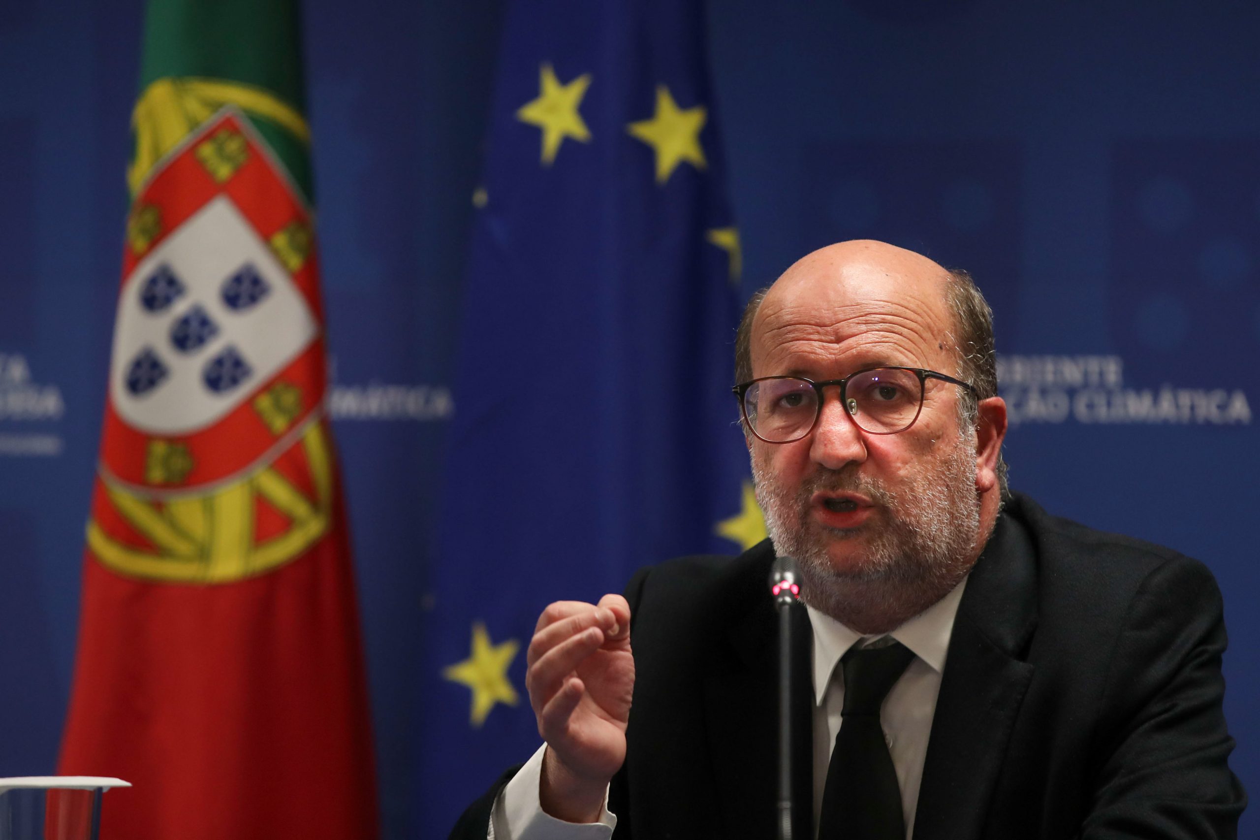 Matos Fernandes admite que “fecha um ciclo” ao não integrar a nova lista do Governo