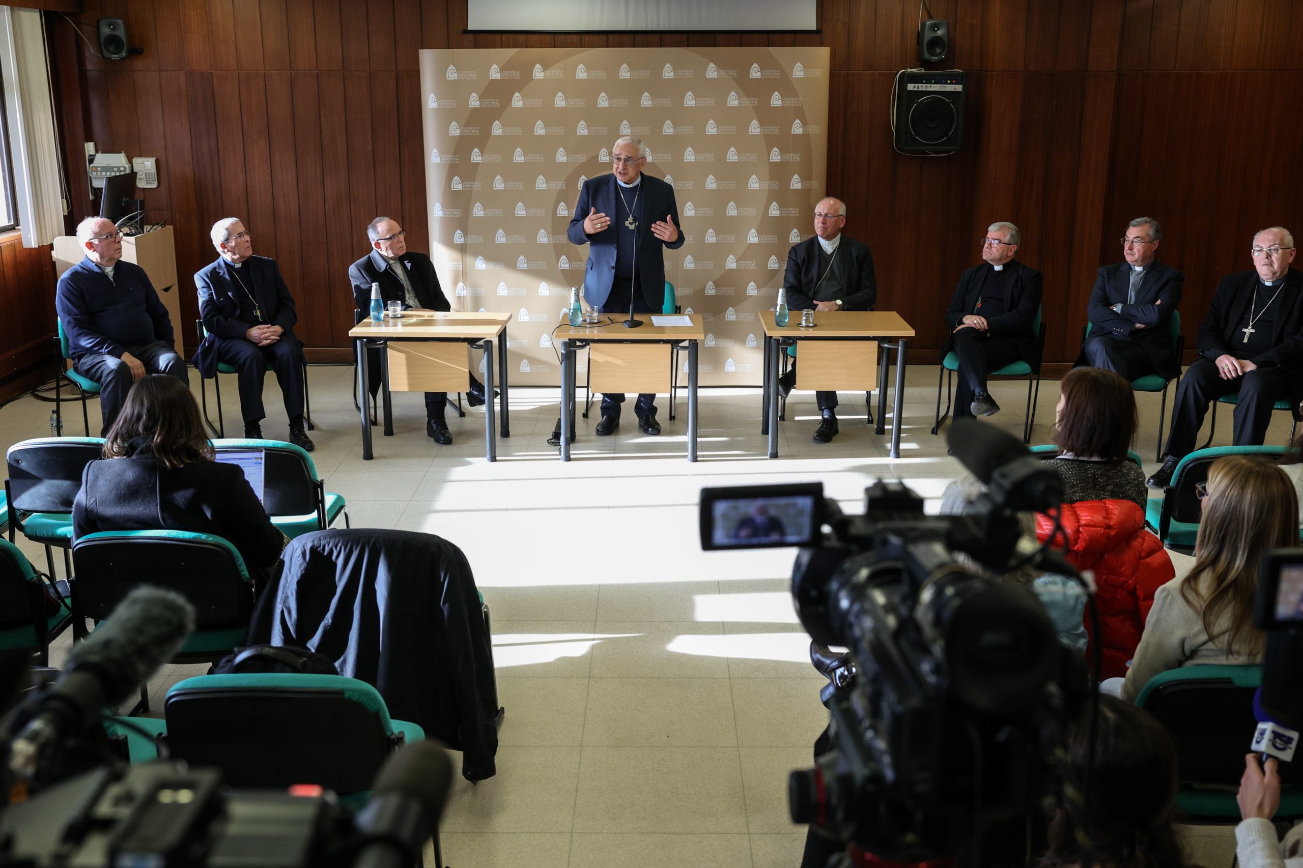 Bispos anunciam hoje medidas para responder a abusos sexuais na Igreja