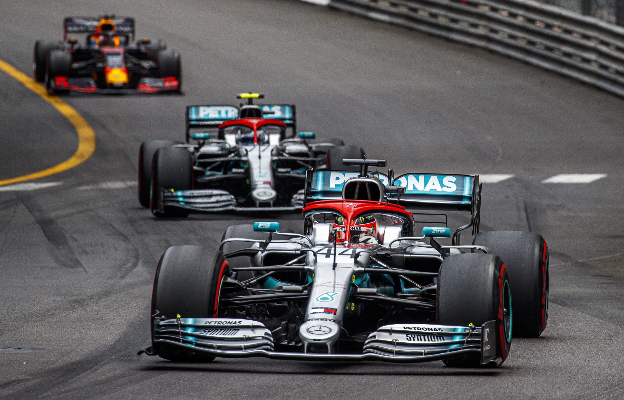 Lewis Hamilton vence GP do Mónaco e reforça comando do Mundial de Fórmula 1