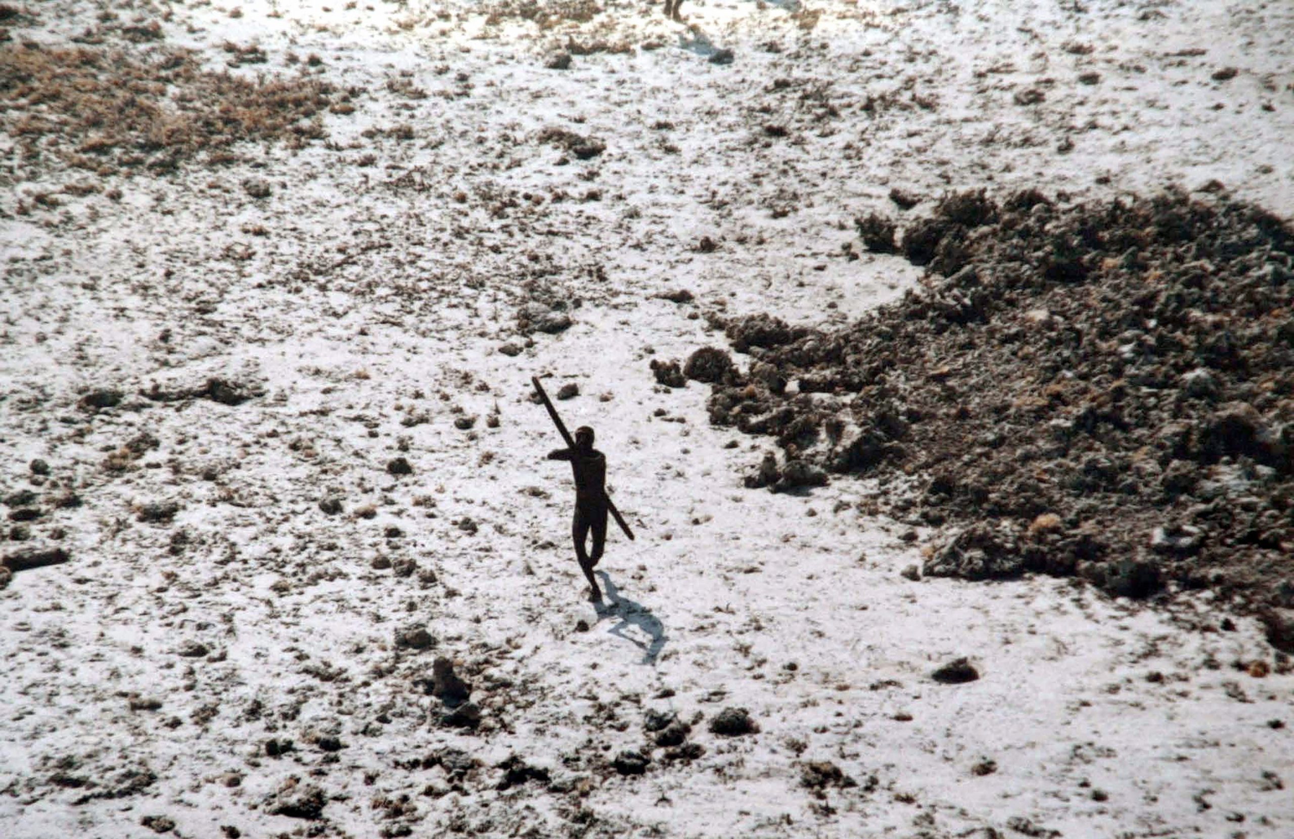 Tentou espalhar a palavra de Deus, mas acabou morto. Como John Chau caiu perante os Sentinelas