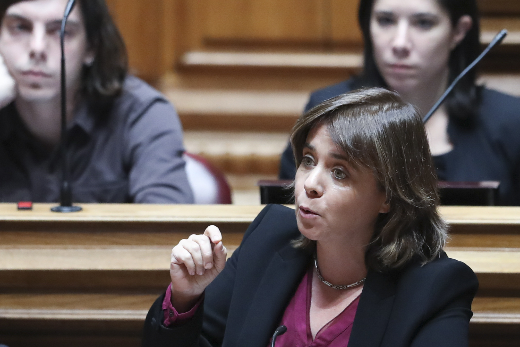 BE pede fim de taxas moderadoras, Costa diz que é “bom debate”