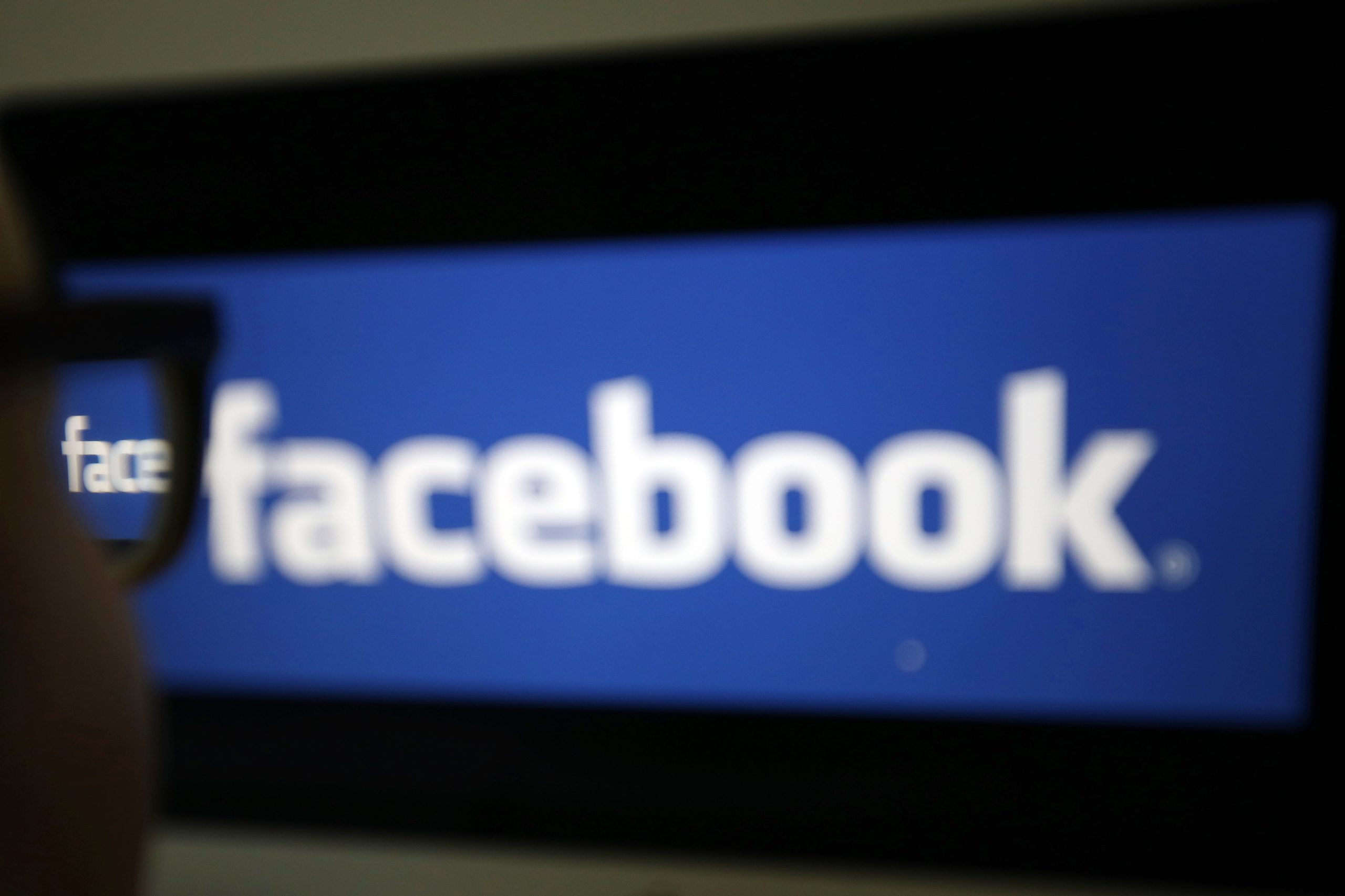Taxa de deteção proativa de discurso de ódio no Facebook sobe para 95% no 2.º trimestre