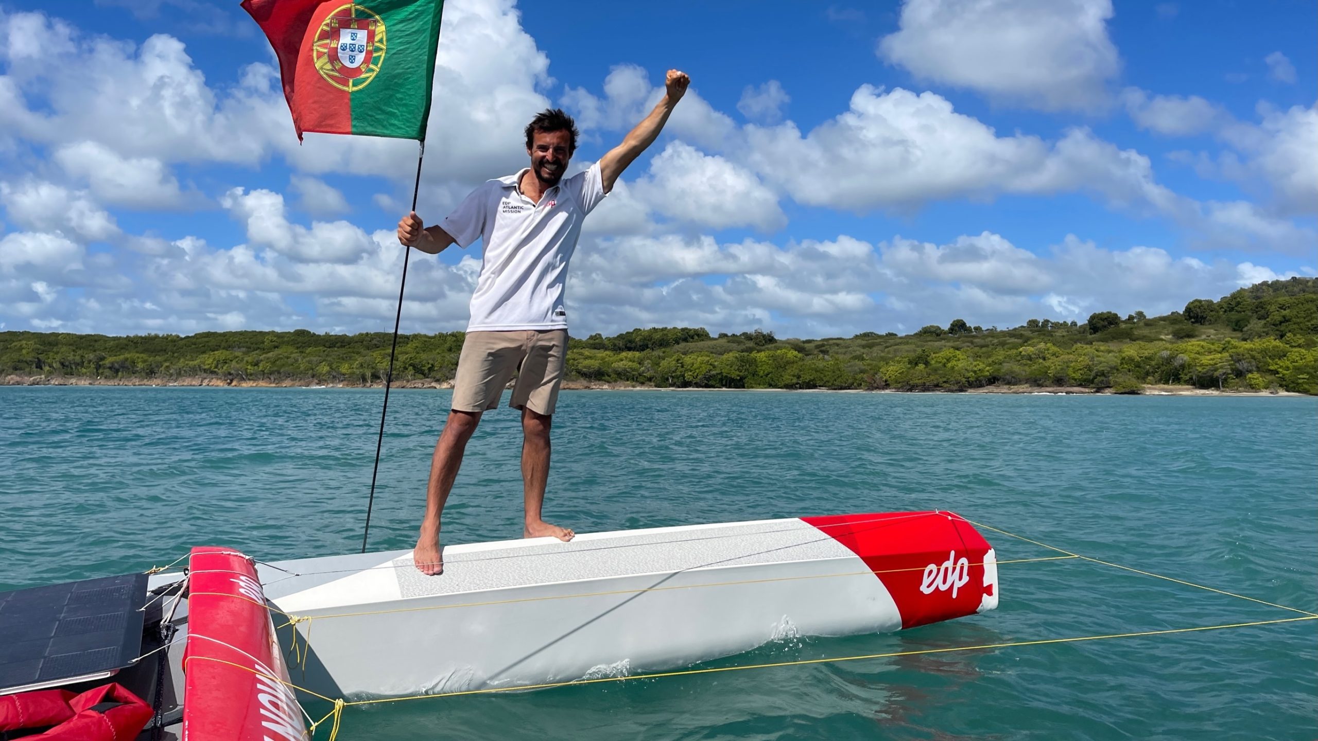 Uma travessia transatlântica a solo. Francisco Lufinha esteve 47 dias ao sabor do vento e do sol