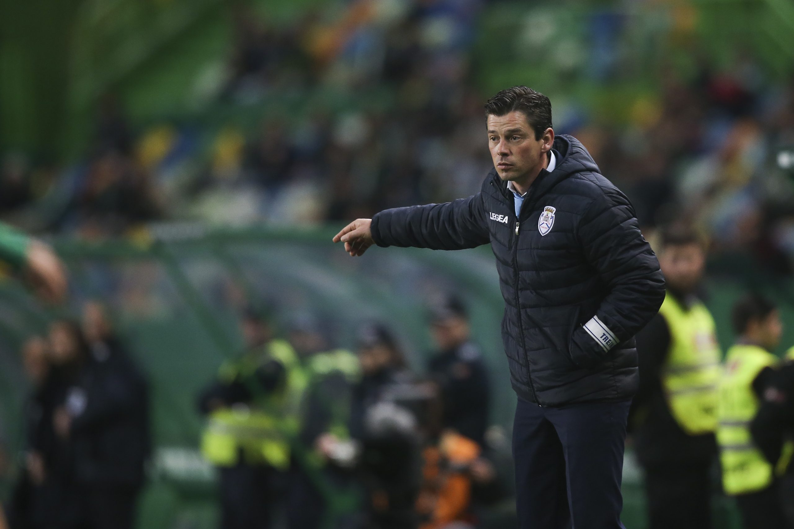 Nuno Manta Santos lembra que no jogo com o Benfica “serão 11 contra 11”