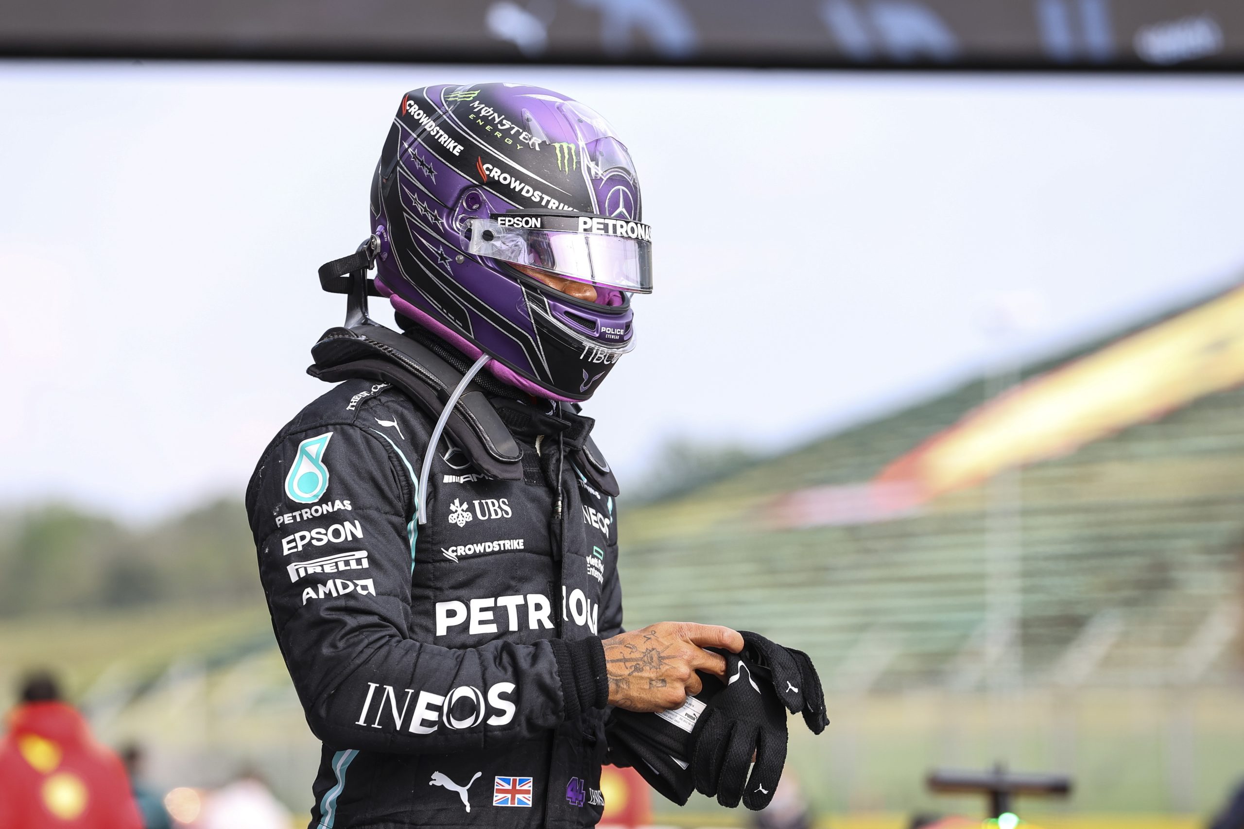 Lewis Hamilton “gostava que Algarve fizesse parte do calendário”