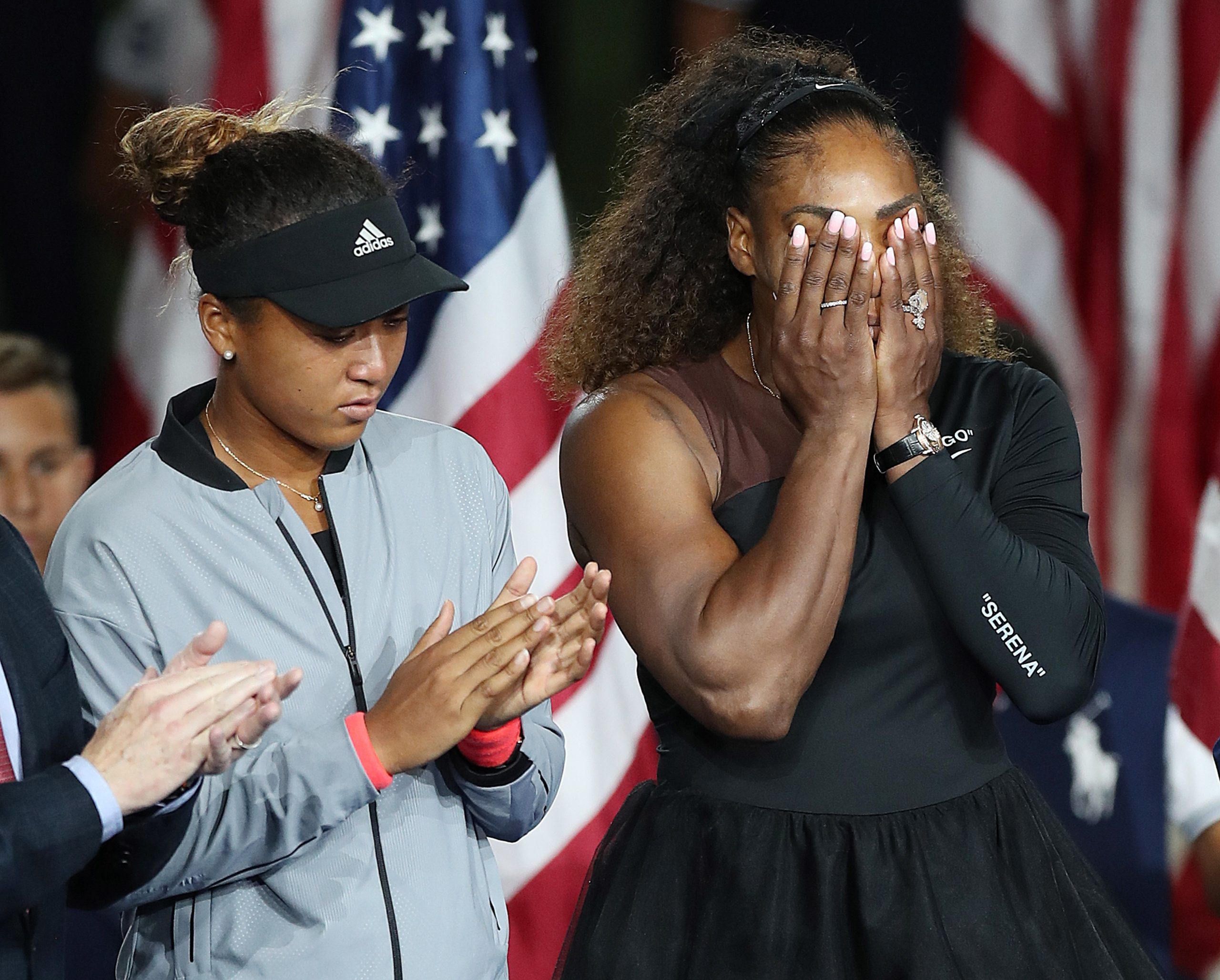 Serena Williams multada em 17.000 dólares