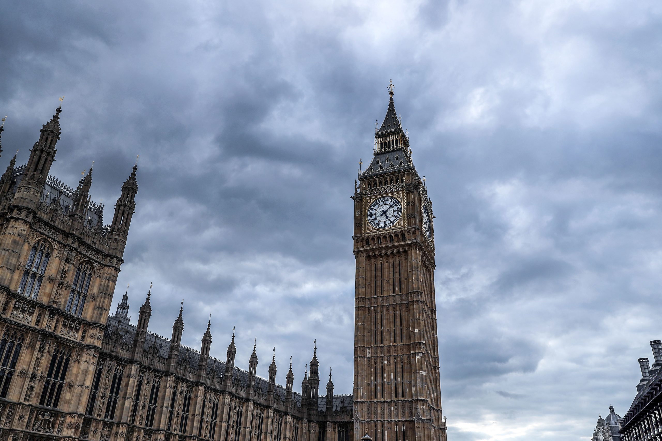 Detidos vários iranianos suspeitos de conspiração para ataque a alvo em Londres