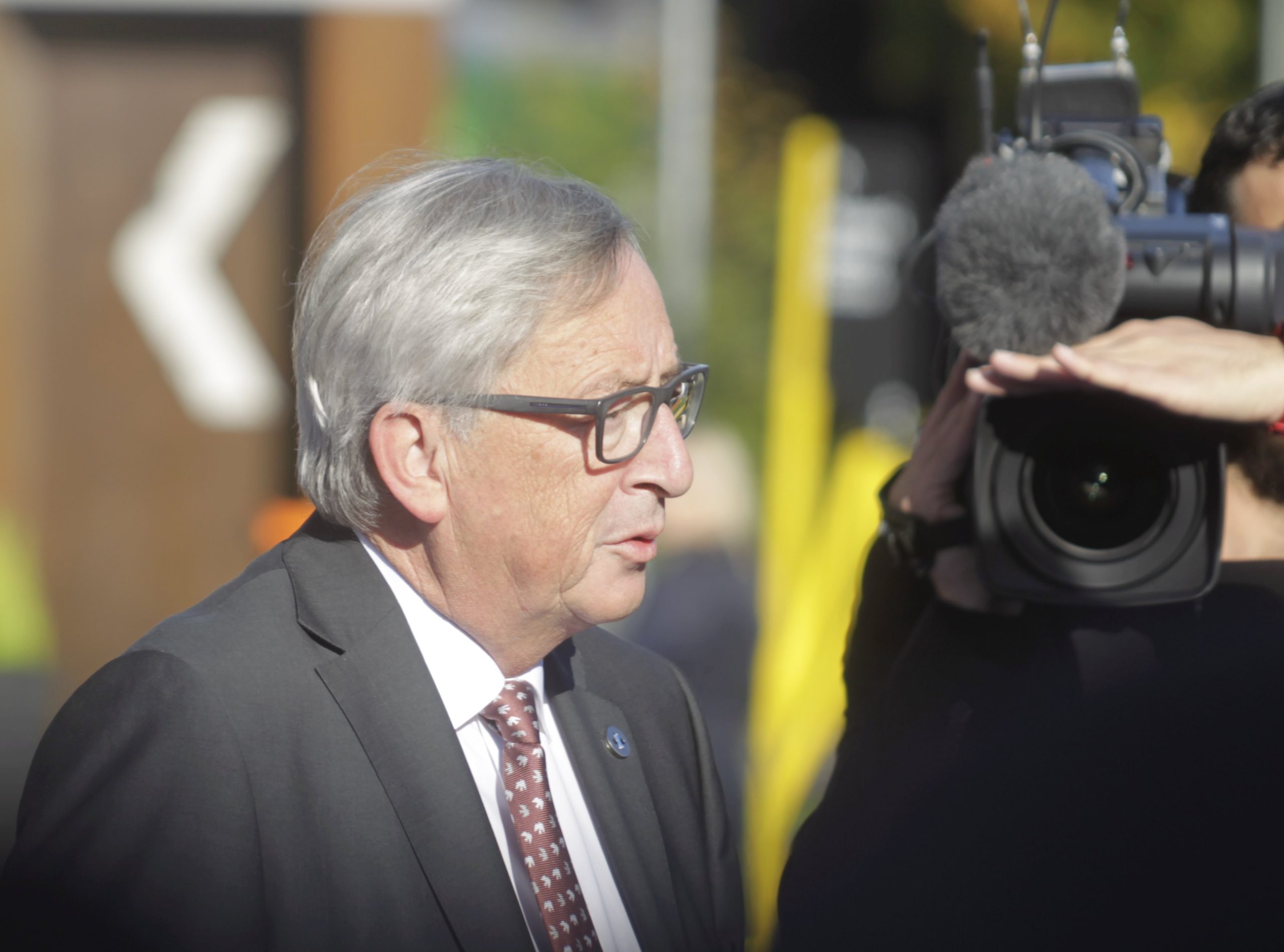 Incêndios: “Não é normal” o tempo que Portugal teve que esperar por ajuda europeia, diz Juncker