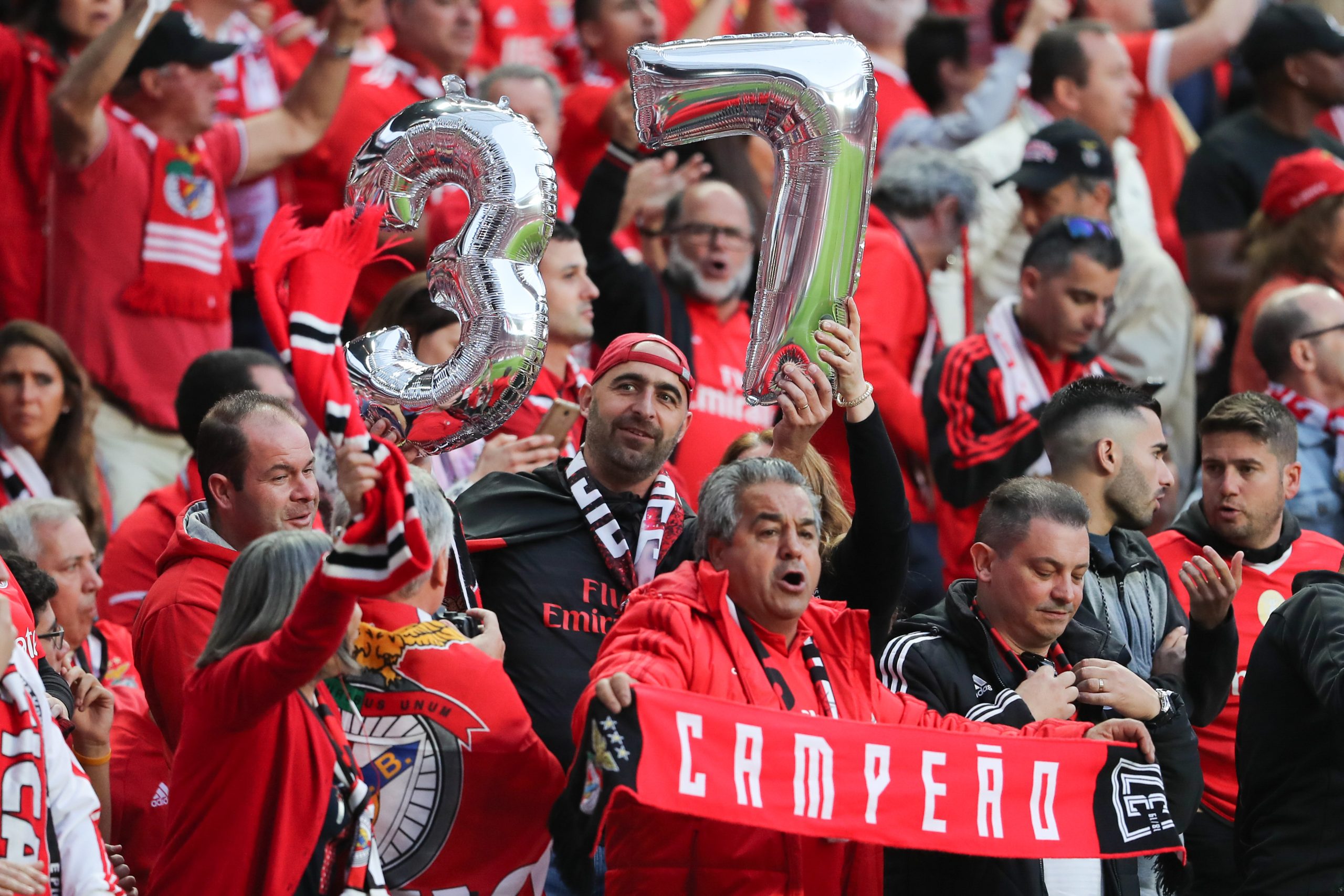 Benfica campeão 2018/2019: Luz festeja ‘reconquista’ e já pede o 38.º título de campeão