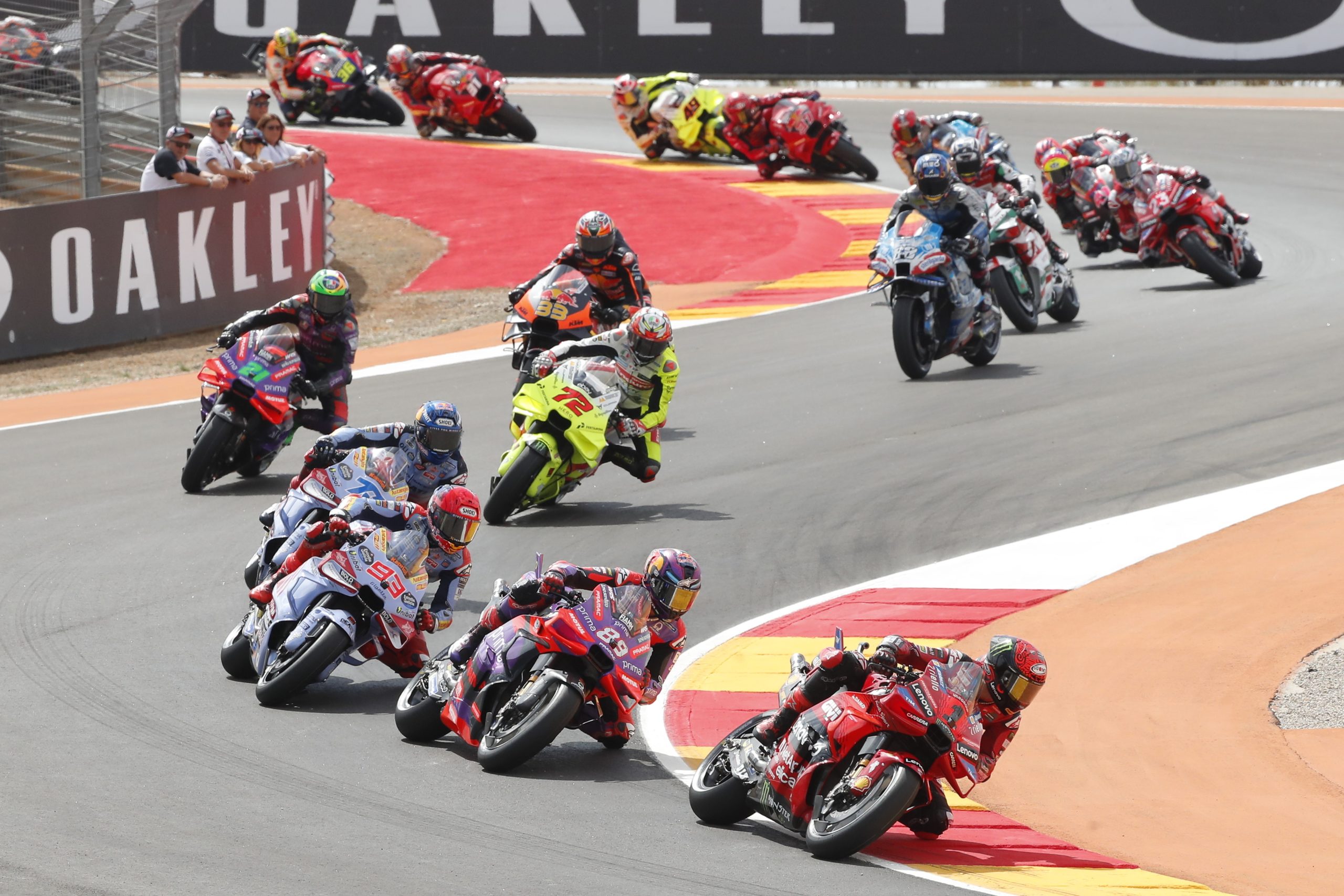 Miguel Oliveira em 5.º em Aragão no primeiro triunfo de Márquez em corrida ‘sprint’