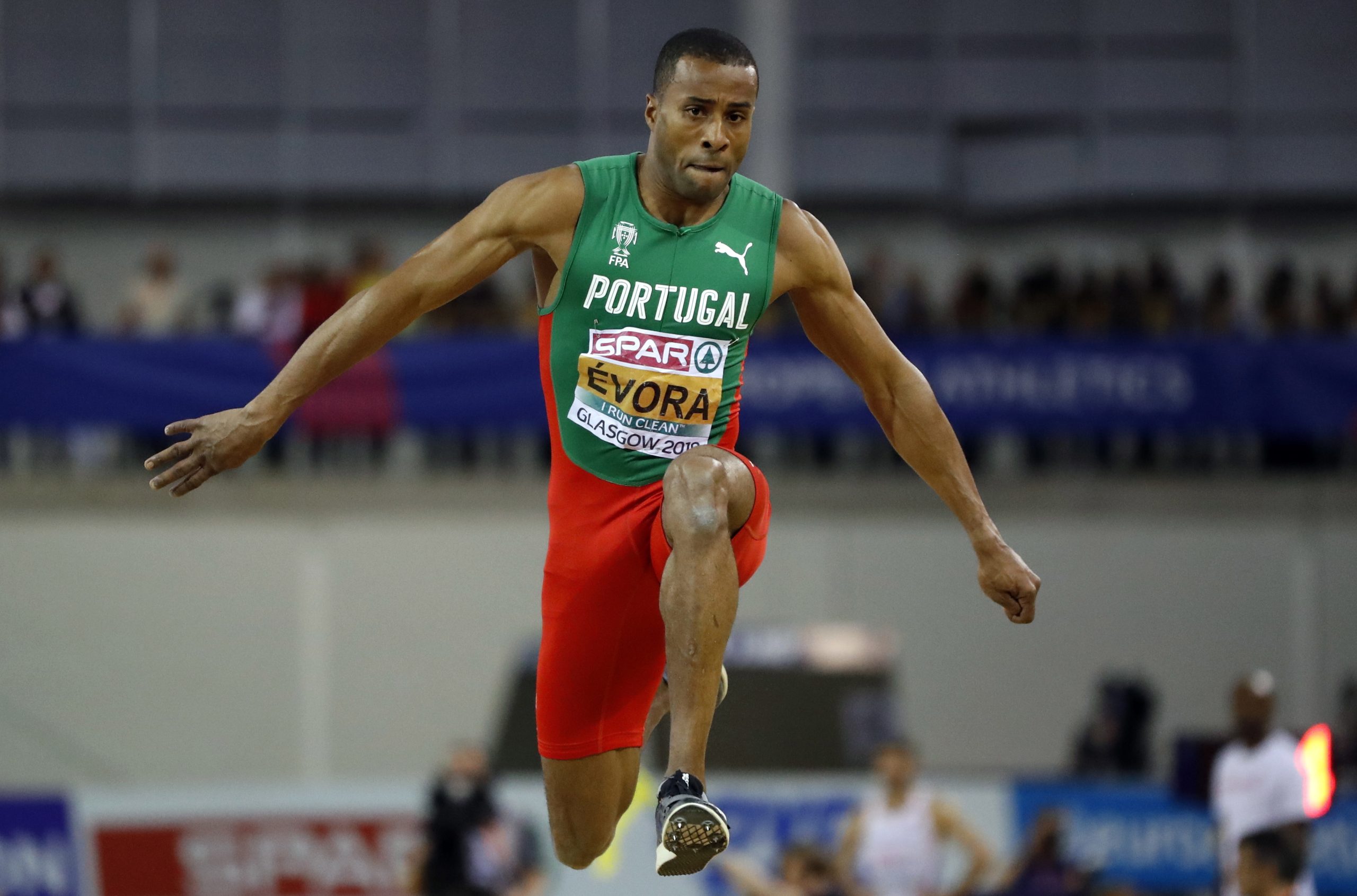 Nelson Évora muito longe do seu melhor nos Campeonatos de Portugal