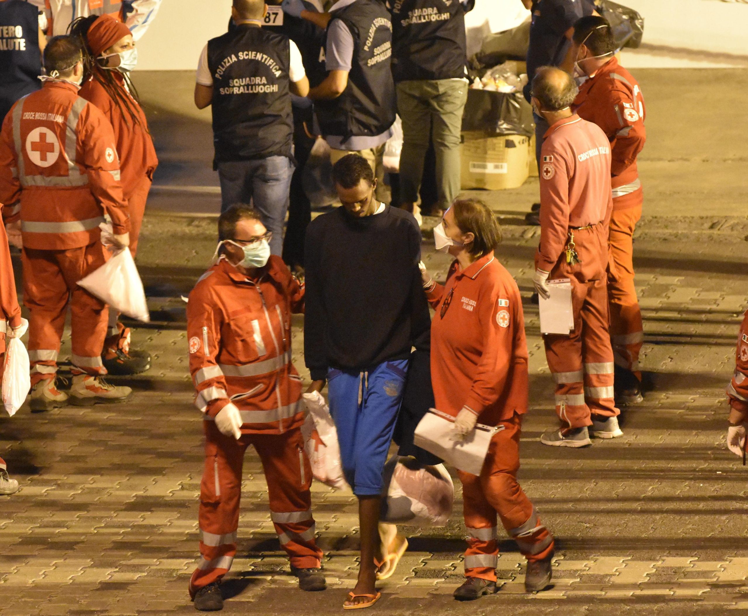 Todos os migrantes a bordo do “Diciotti” desembarcaram em Itália